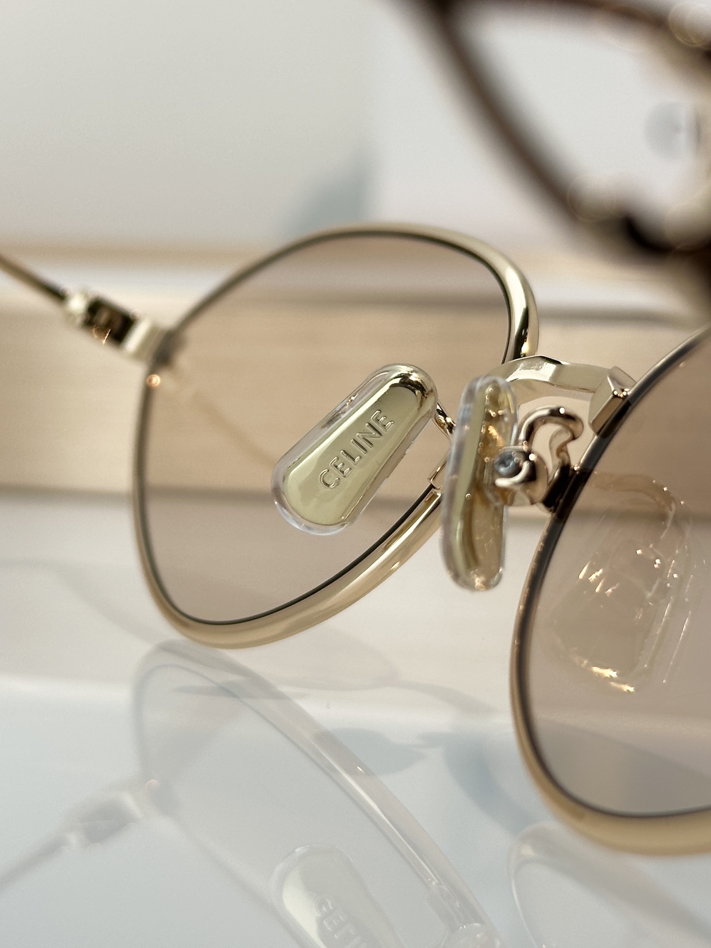Designer Sunglasses CL40354U
