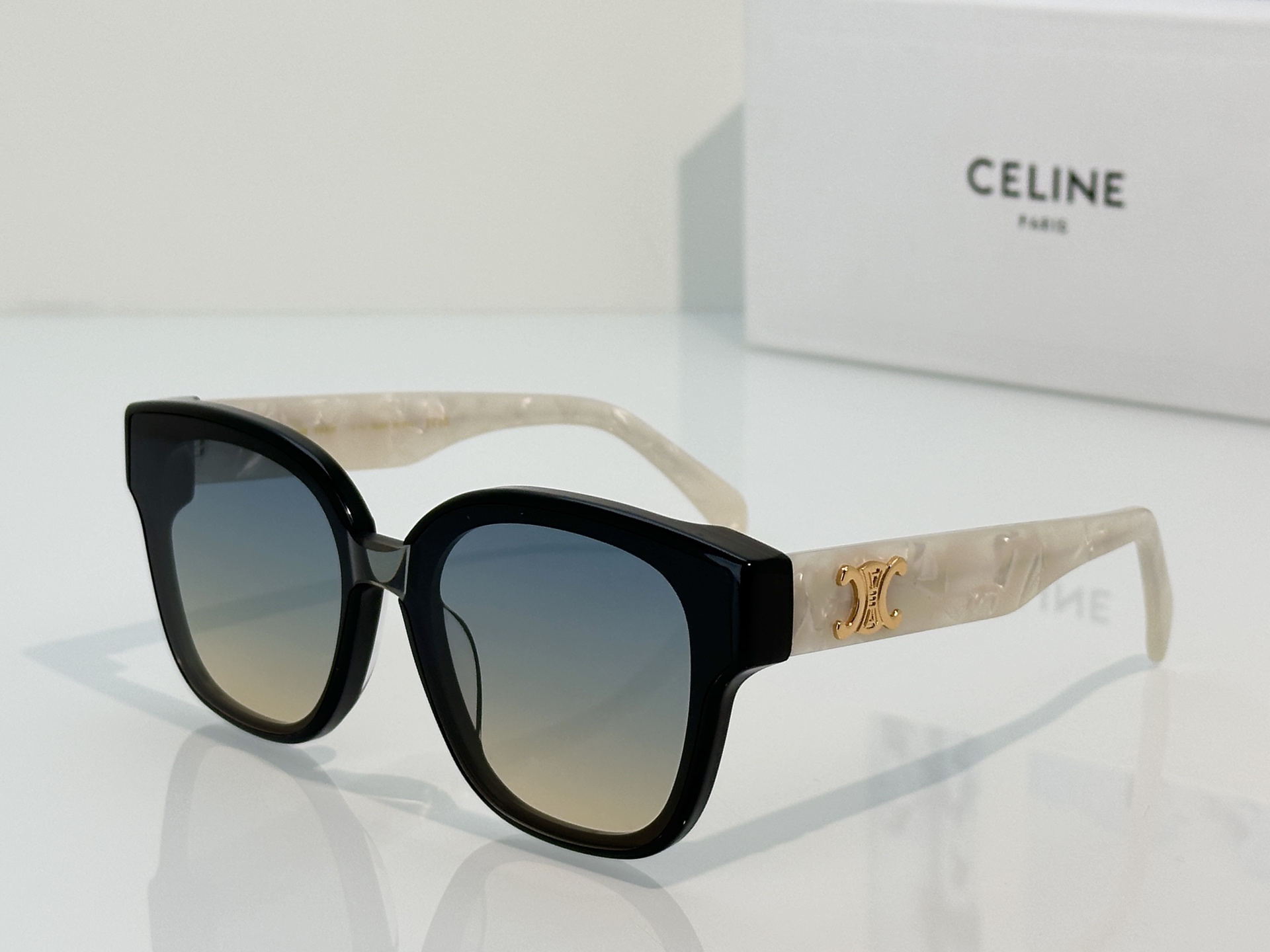 Designer Sunglasses CL42094U