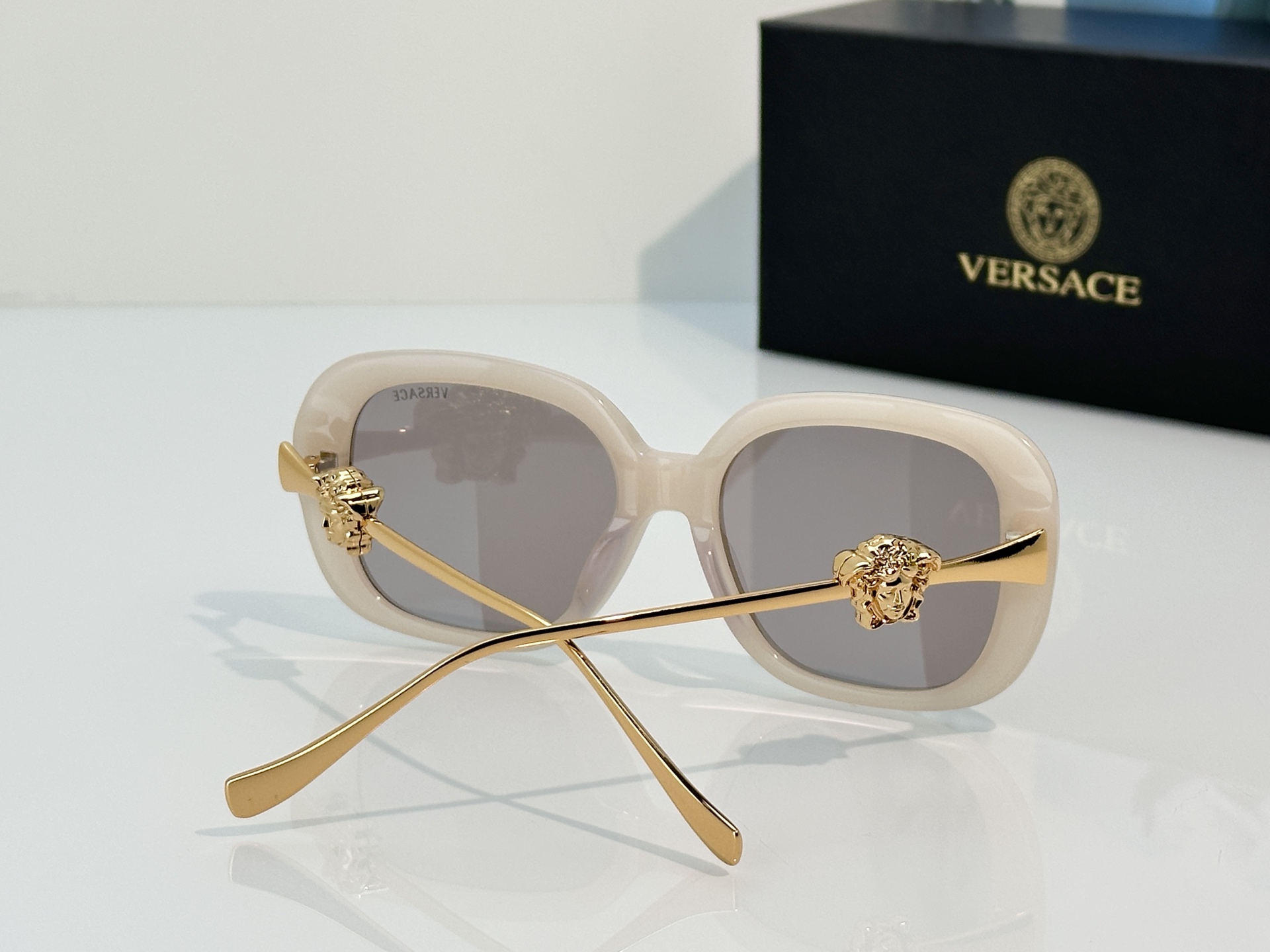 Designer Sunglasses VE1875