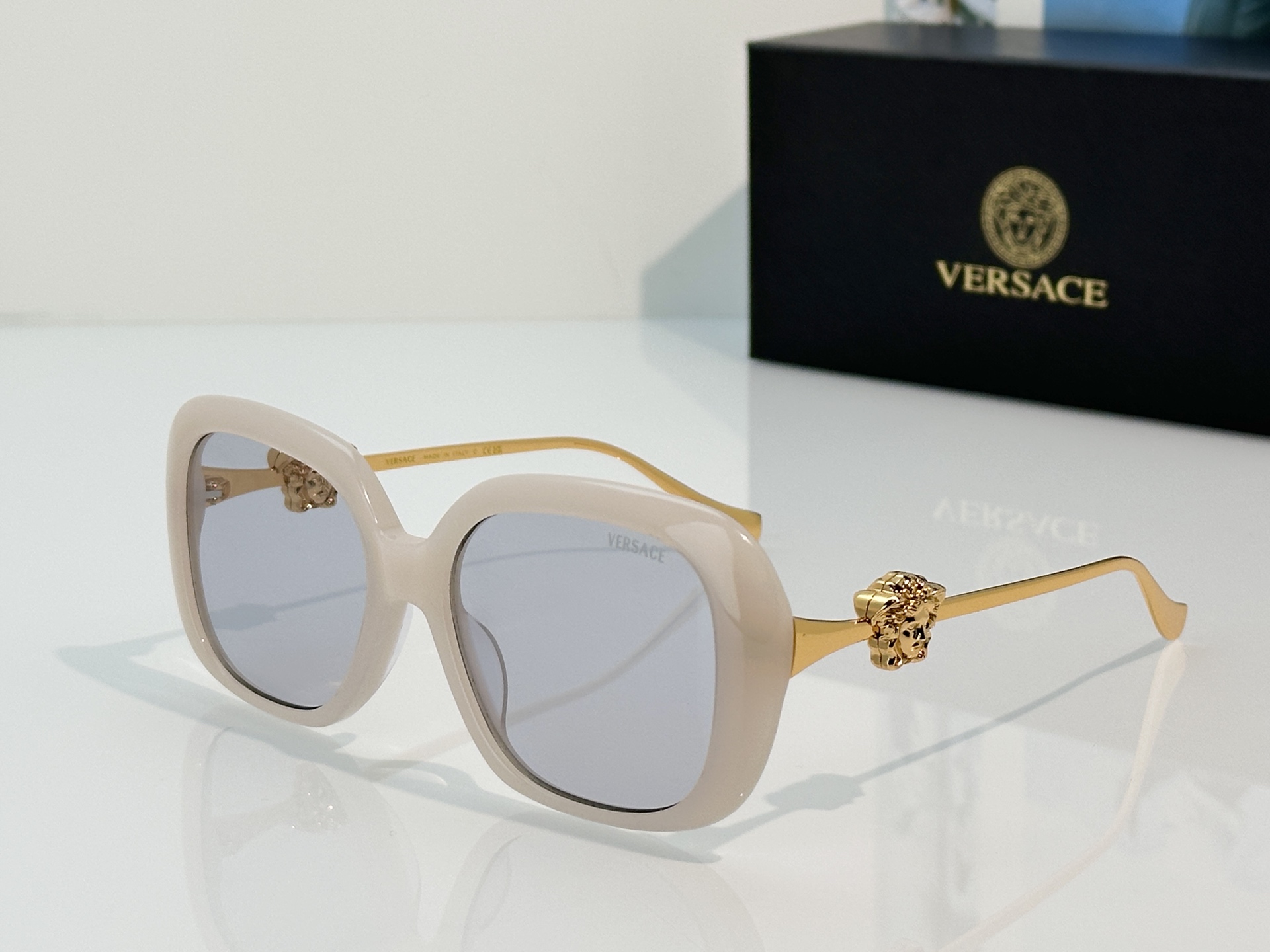 Designer Sunglasses VE1875