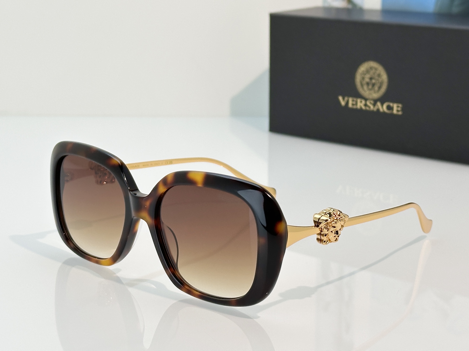 Designer Sunglasses VE1875