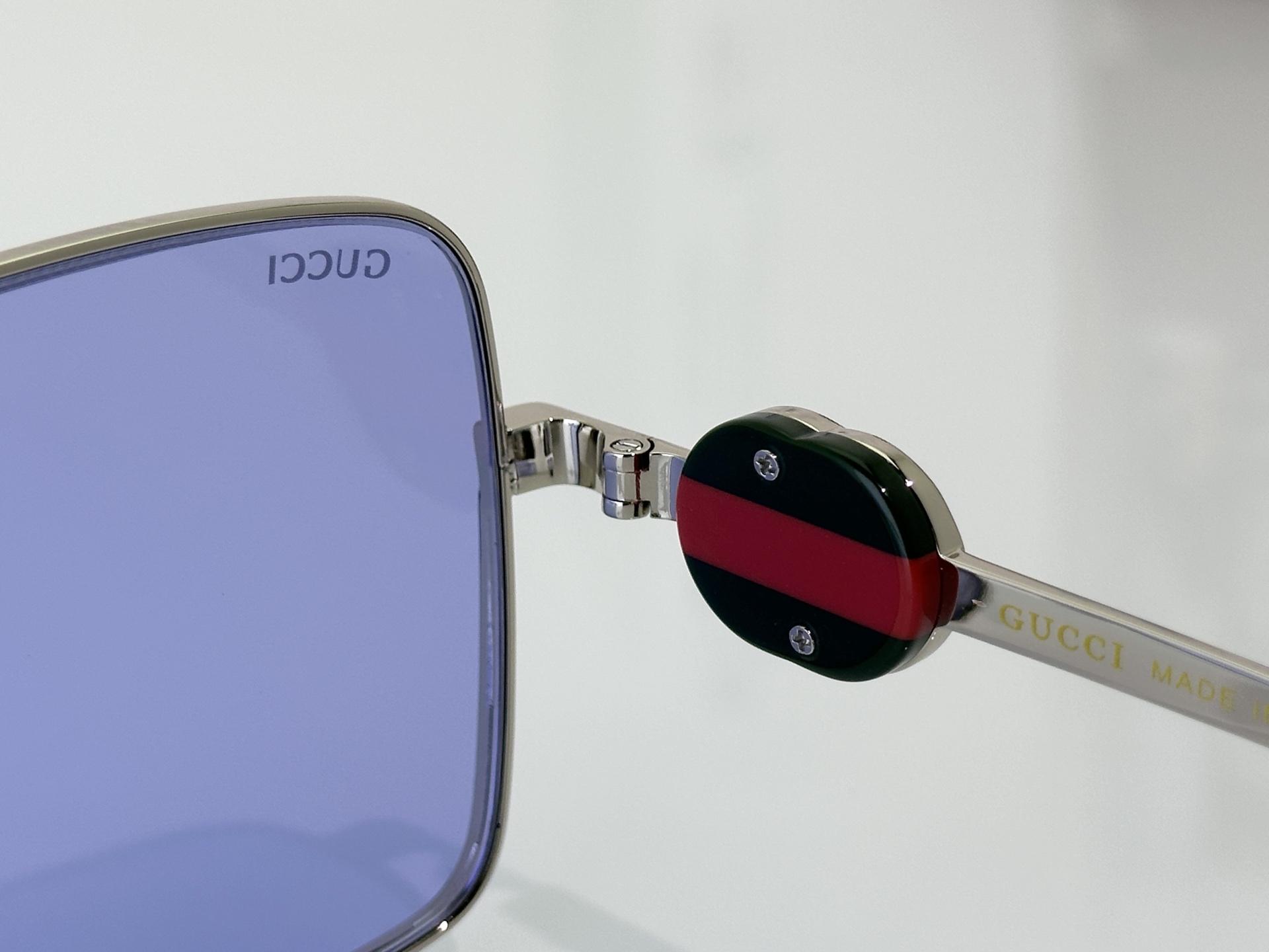 Gucci Sunglasses GG7235