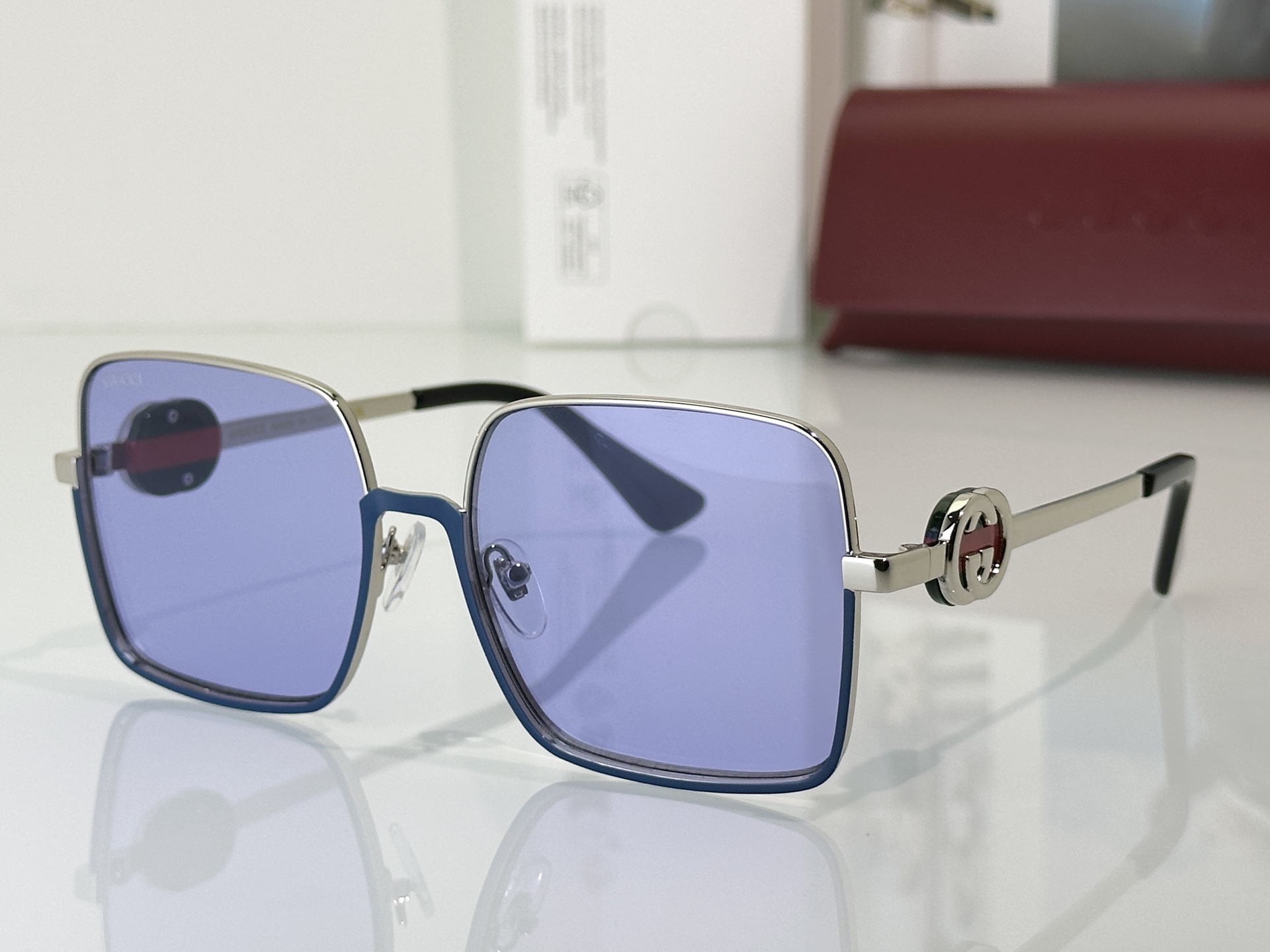 Gucci Sunglasses GG7235