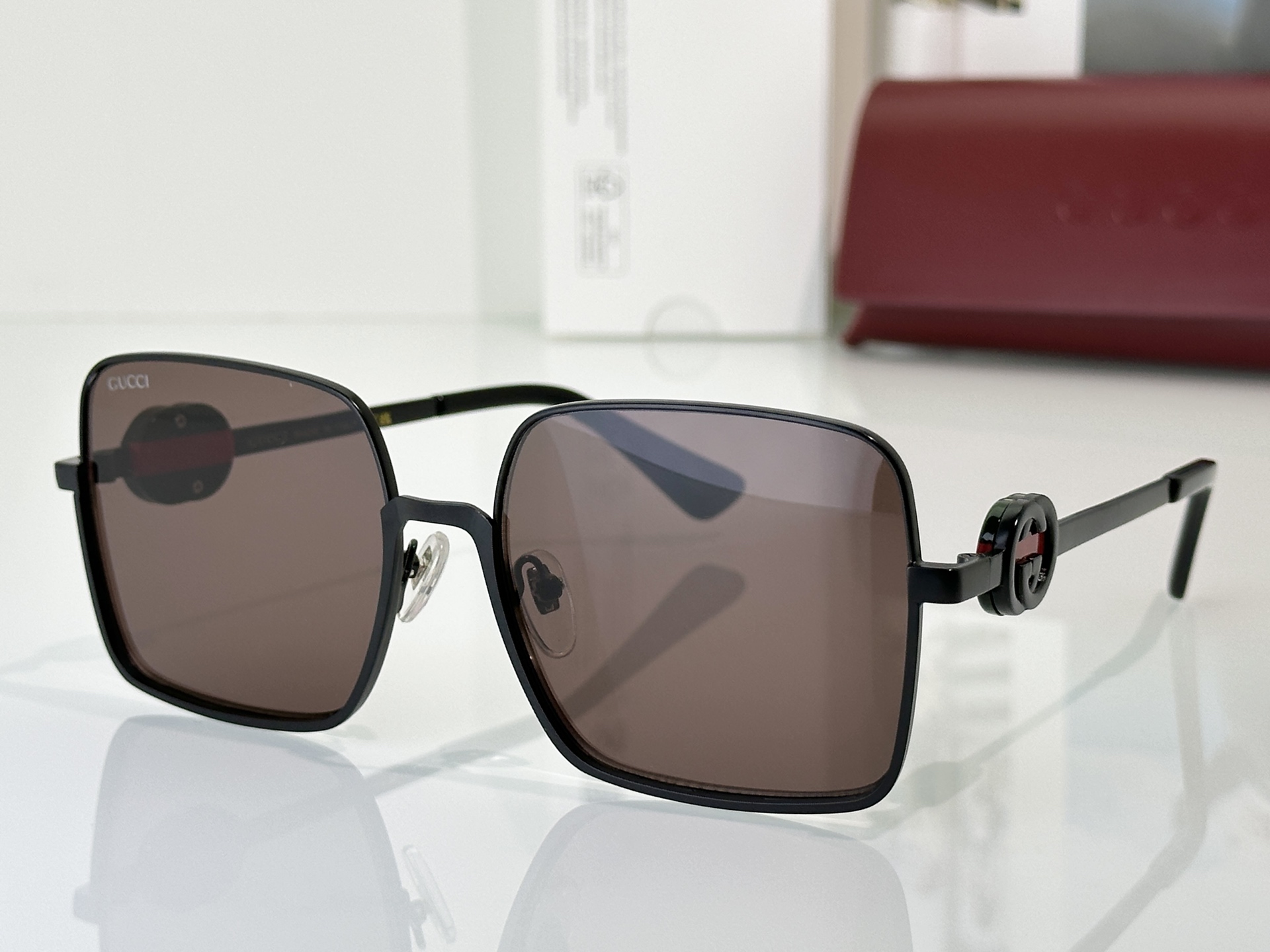 Gucci Sunglasses GG7235