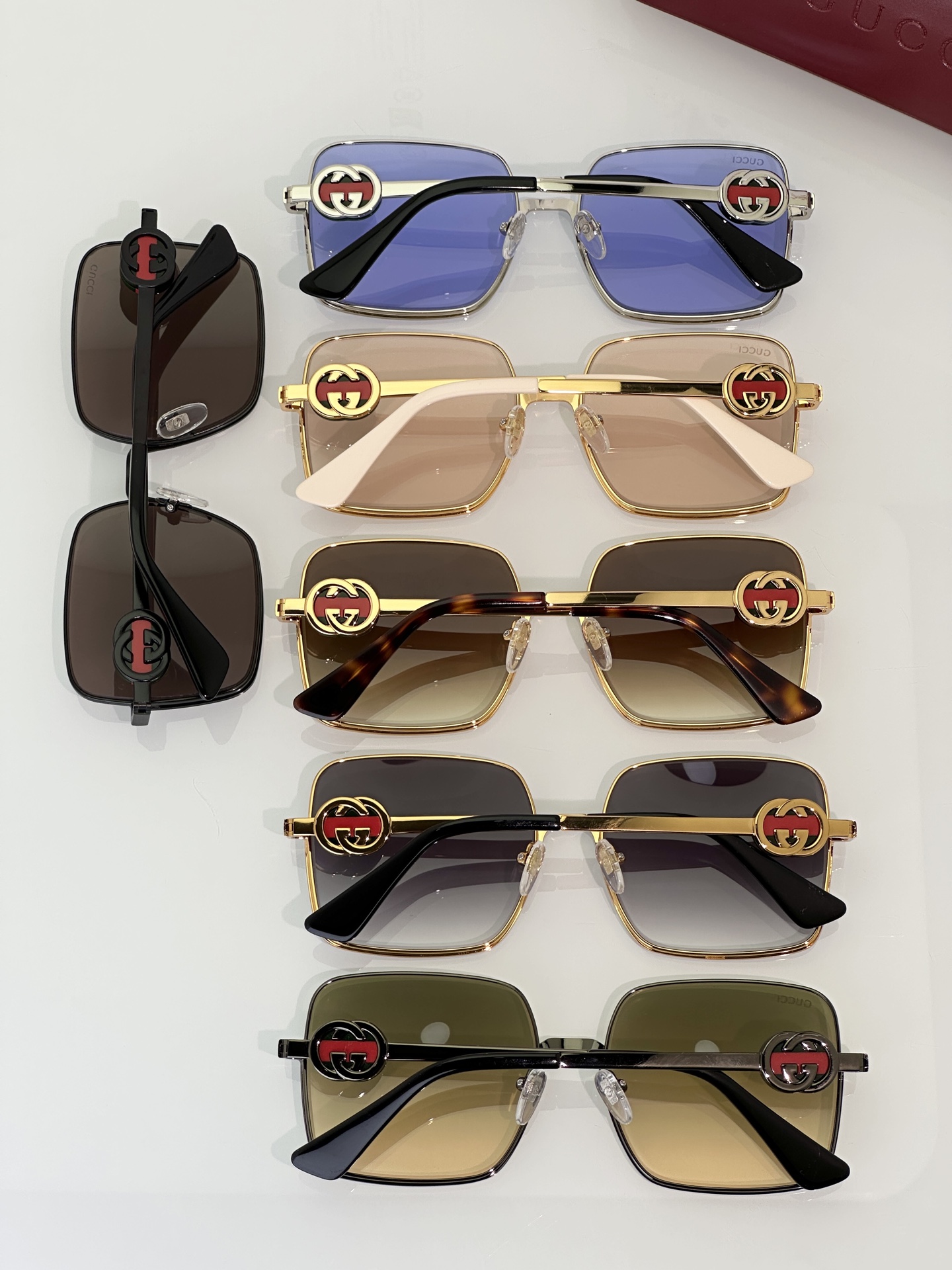 Gucci Sunglasses GG7235