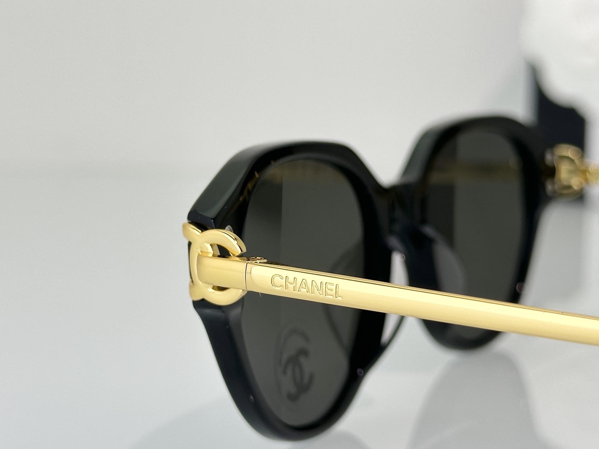 Chanel Sunglasses CH3515