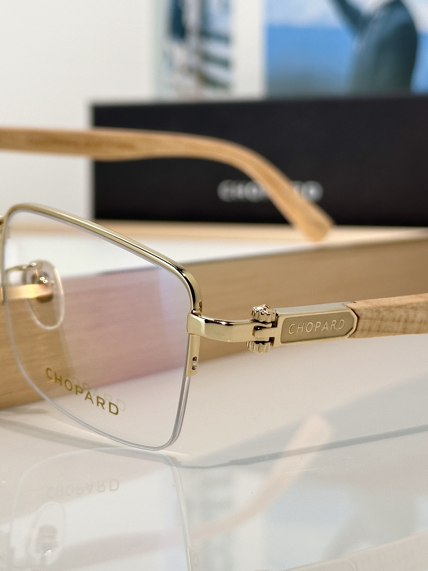 Designer Sunglasses VCHL39J
