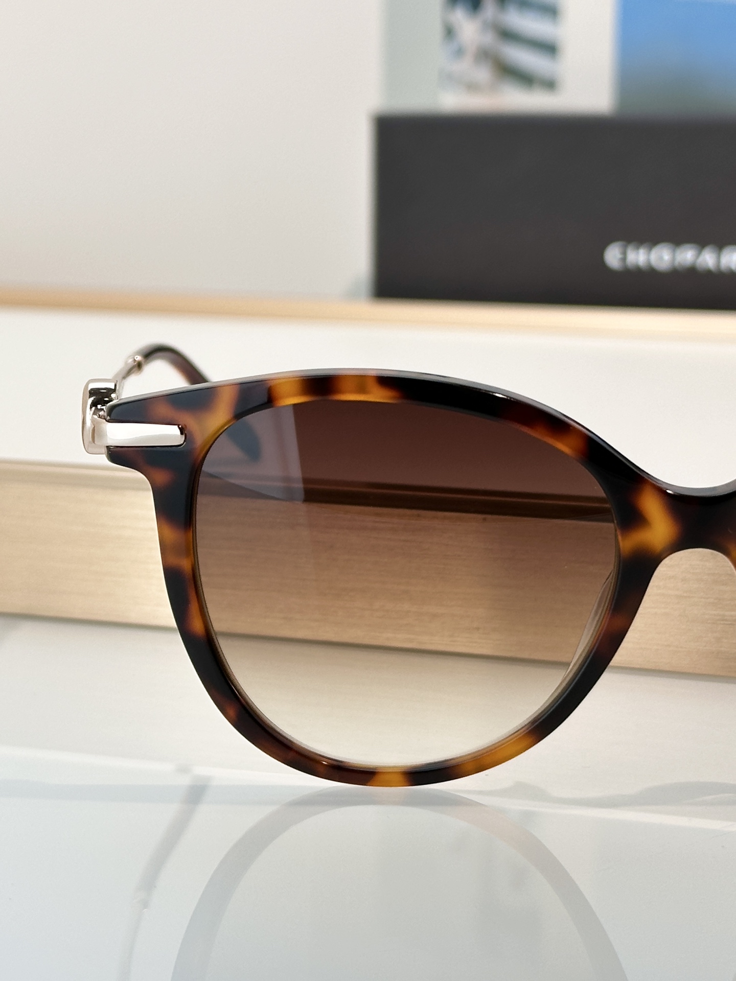 Designer Sunglasses SCH366S