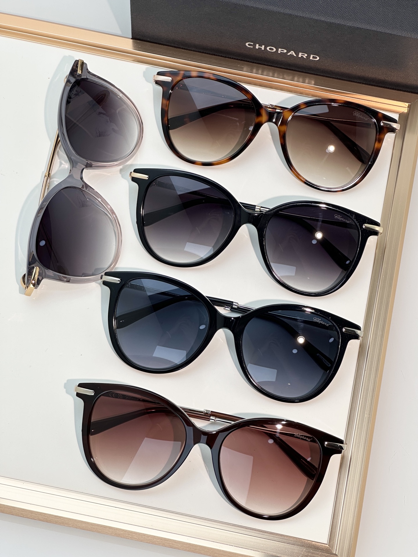 Designer Sunglasses SCH366S