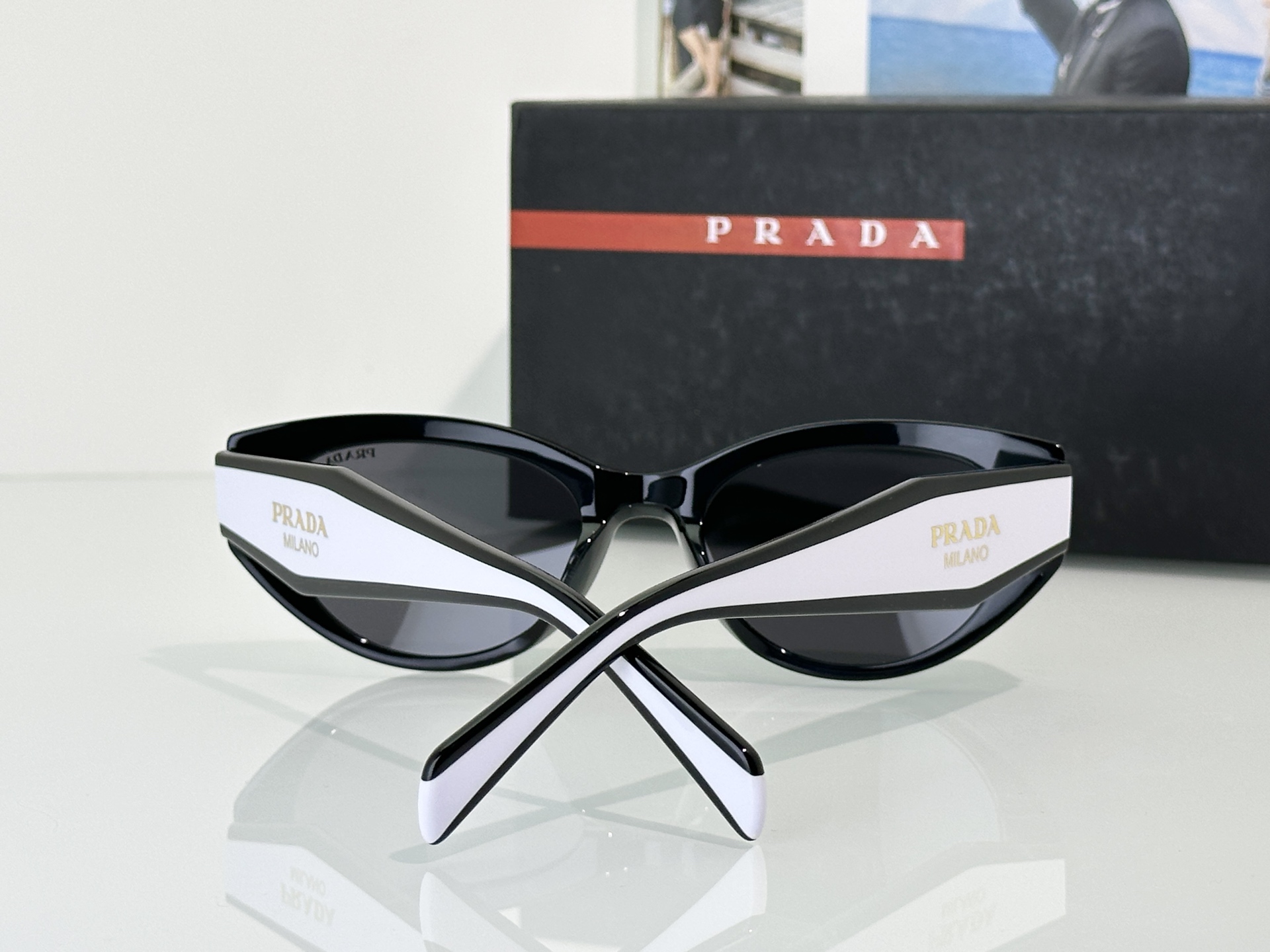 Prada Sunglasses PR33S