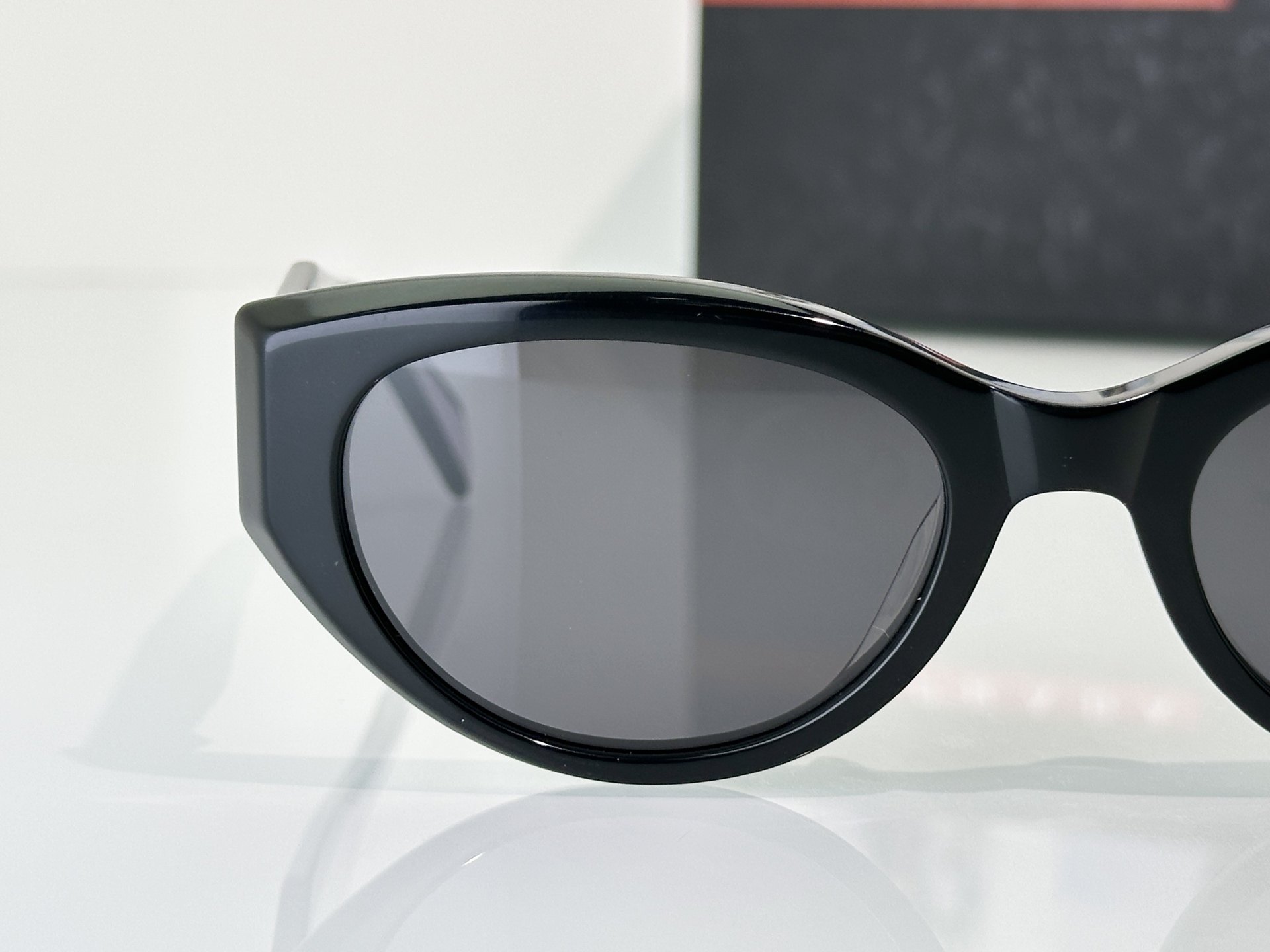 Prada Sunglasses PR33S