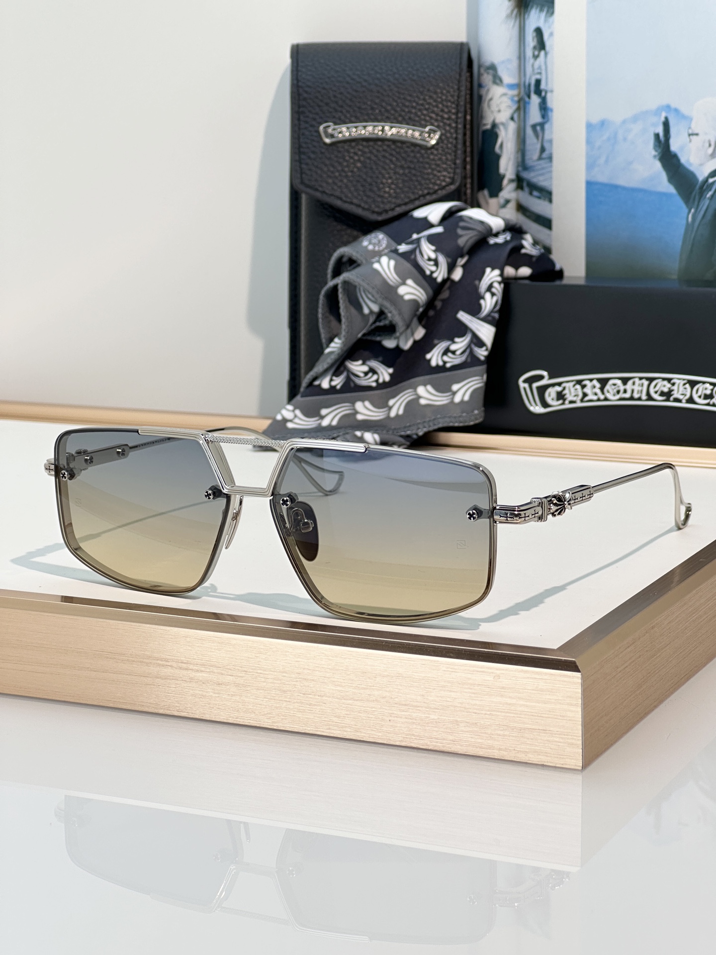 Designer Sunglasses LOVEROD