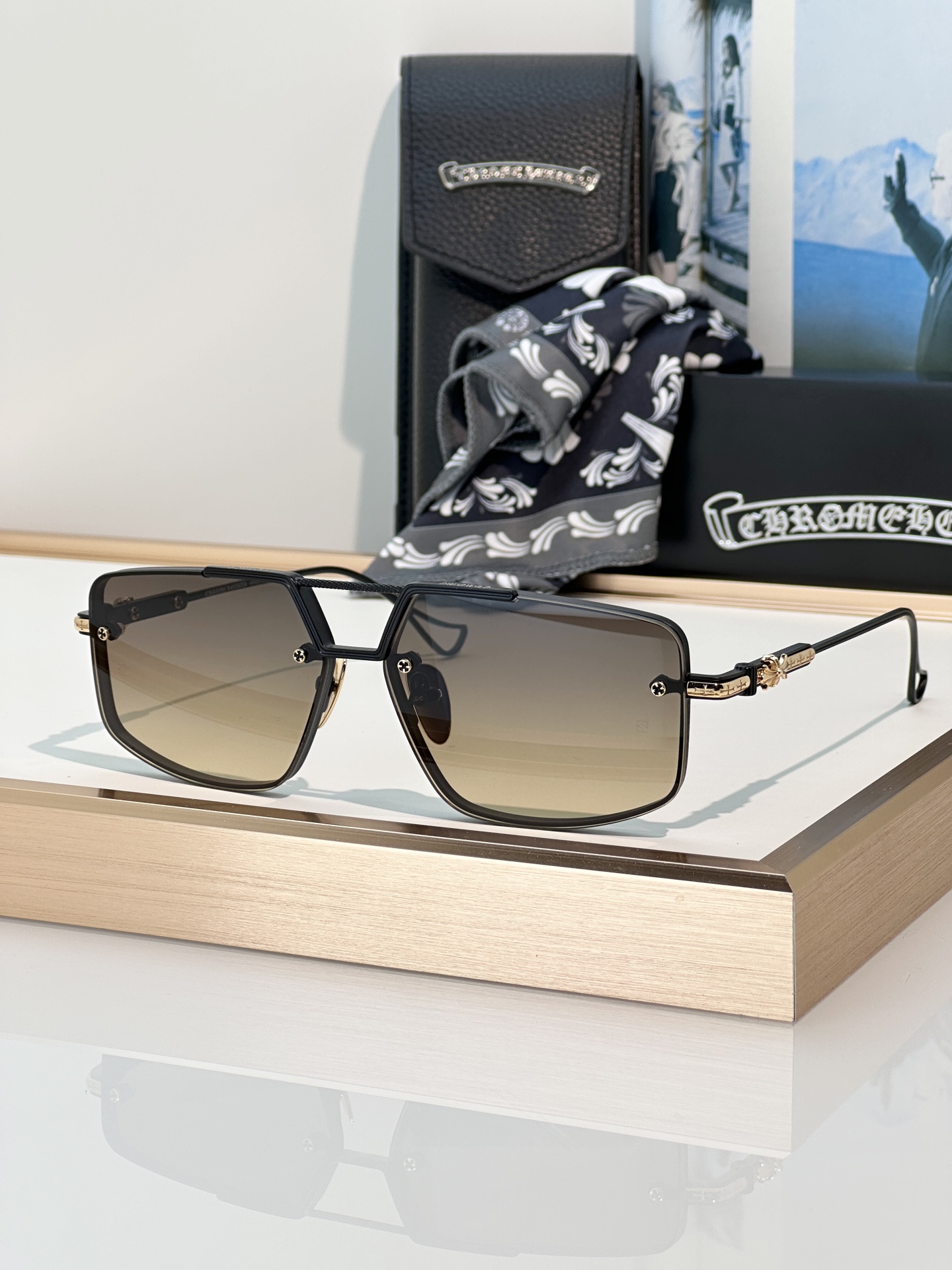 Designer Sunglasses LOVEROD