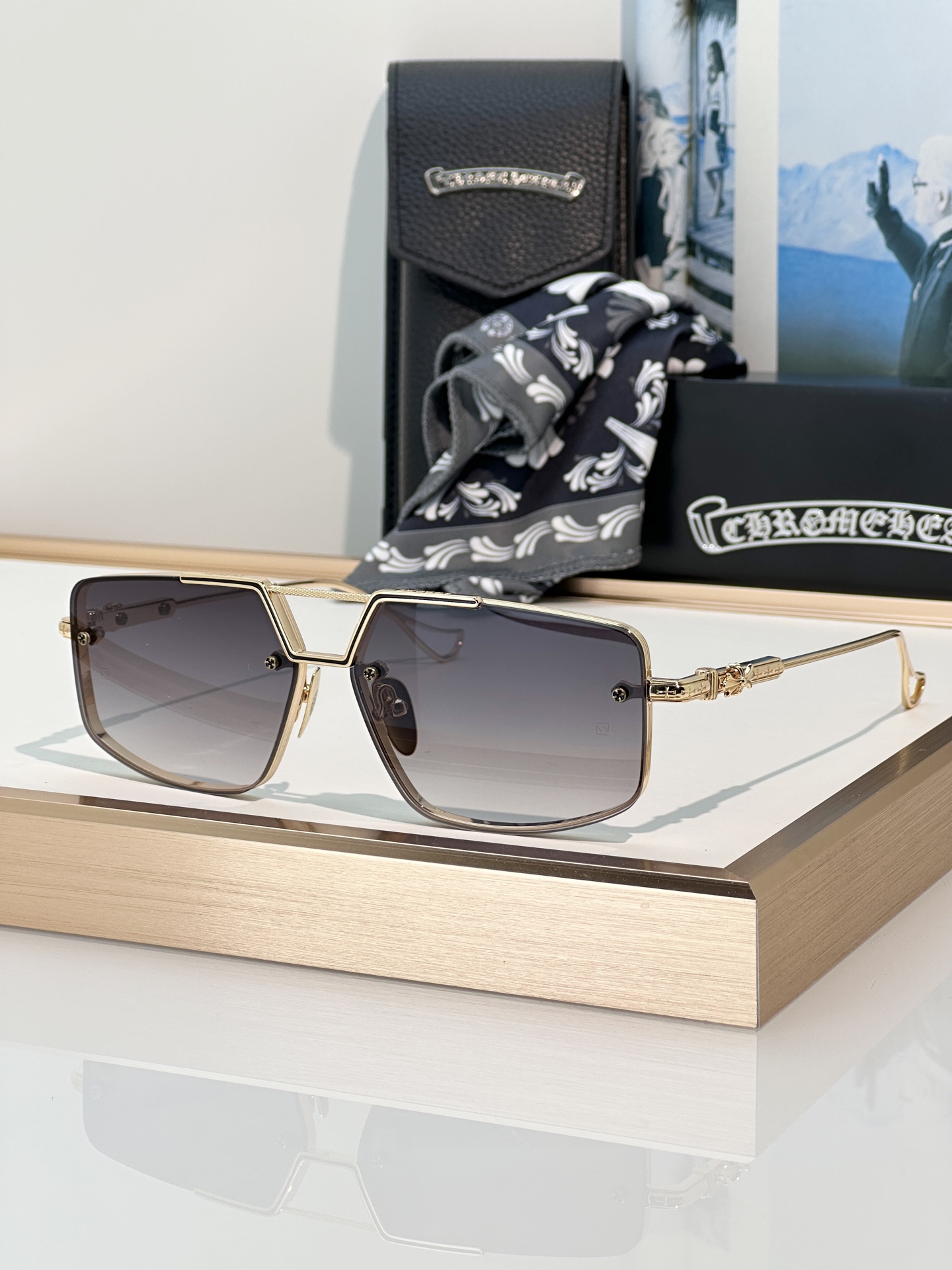 Designer Sunglasses LOVEROD