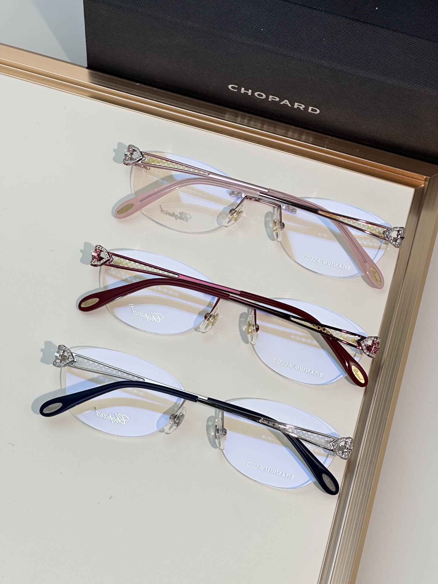 Designer Sunglasses VCHMI20J