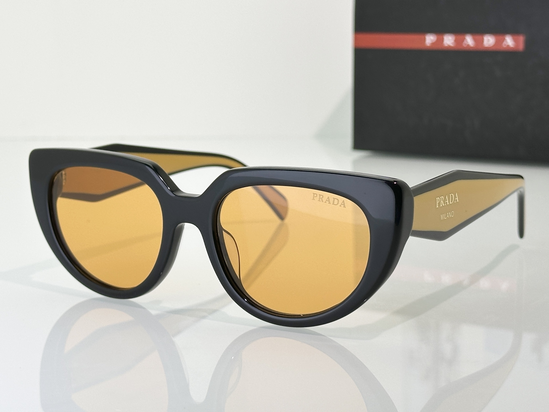 Prada Sunglasses PR2197S