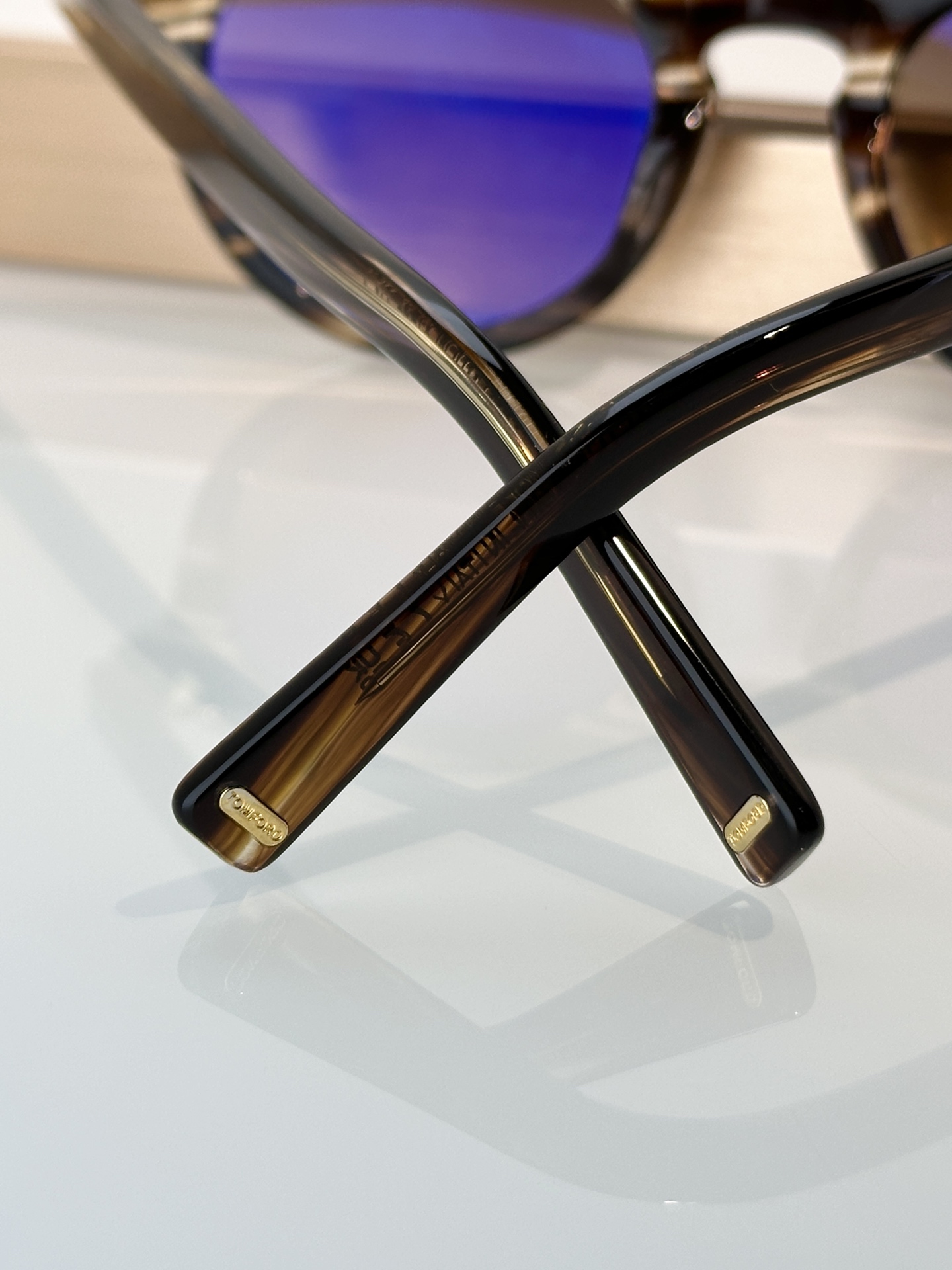 Designer Sunglasses FT1325