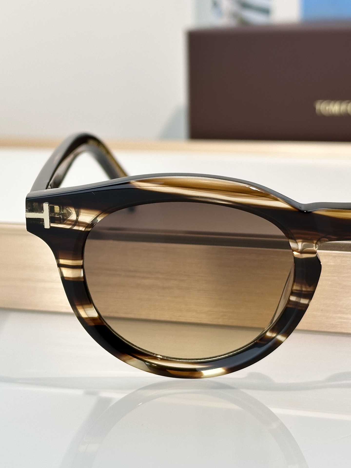 Designer Sunglasses FT1325
