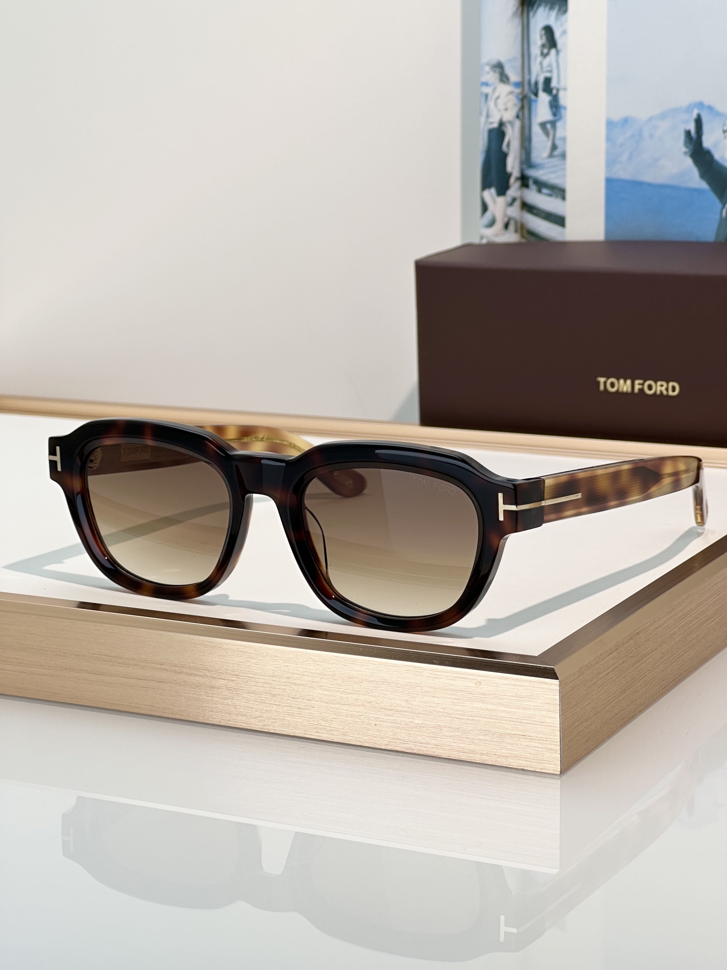 Designer Sunglasses TF1226