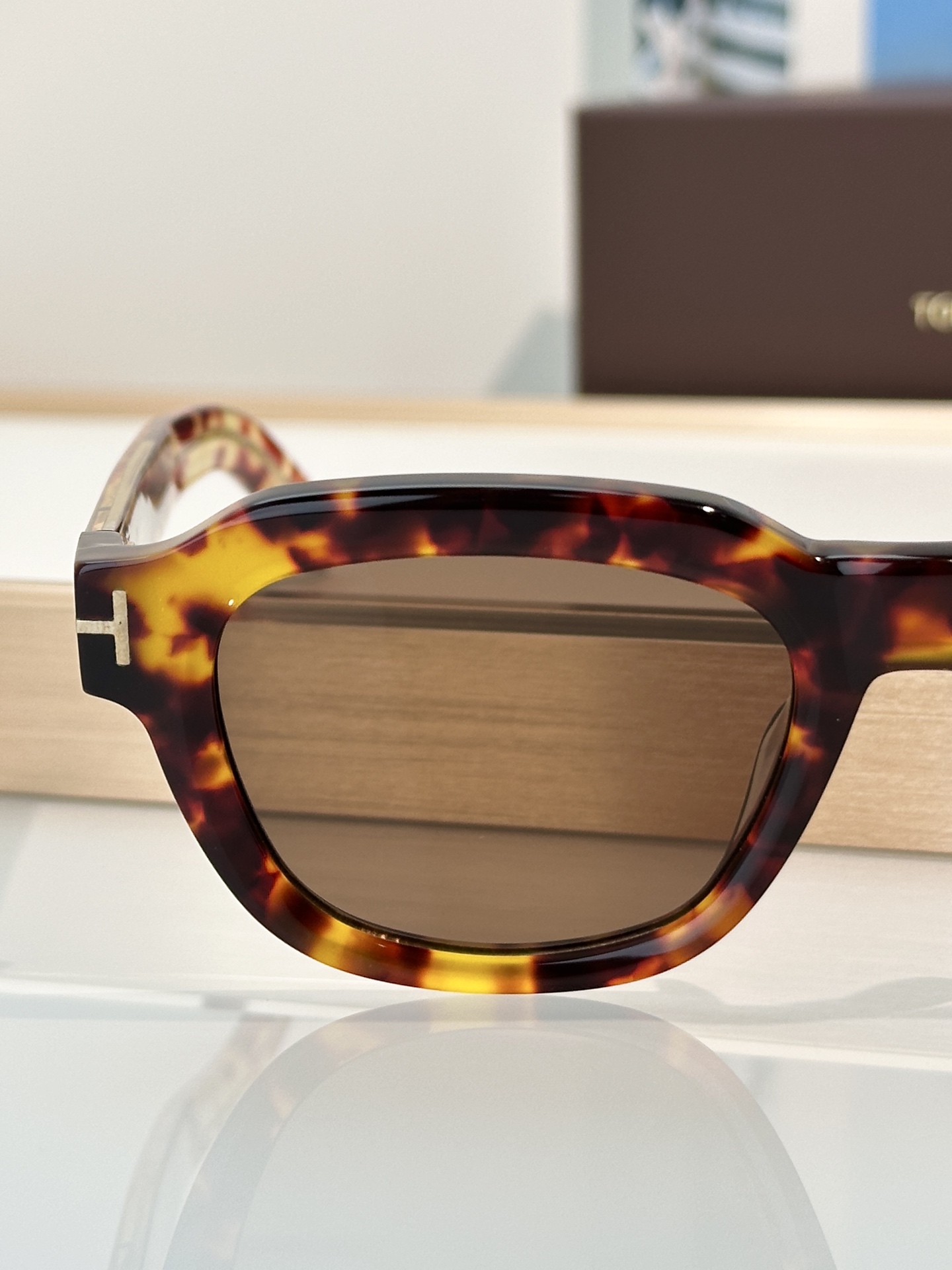 Designer Sunglasses TF1226