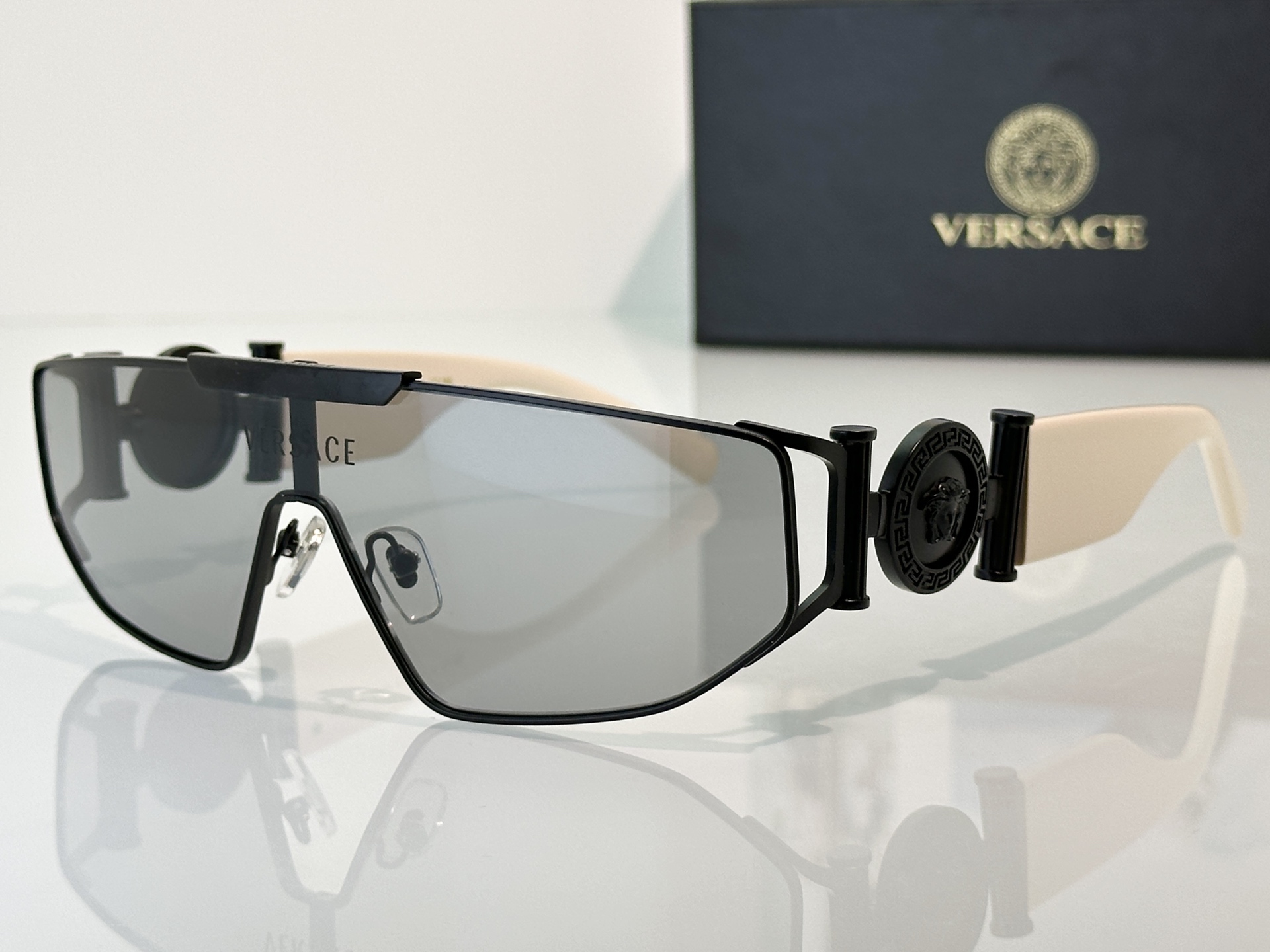 Versace Sunglasses VE6821