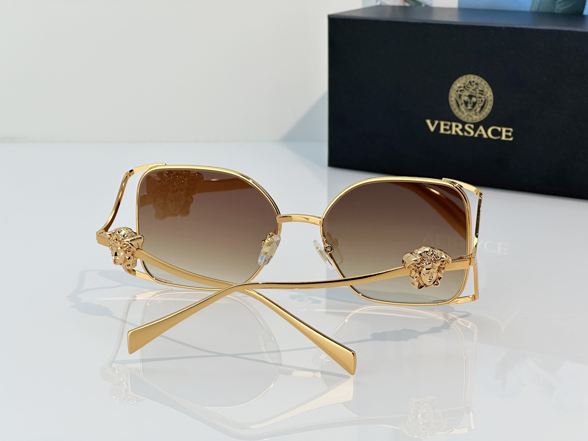 Designer Sunglasses VE1874