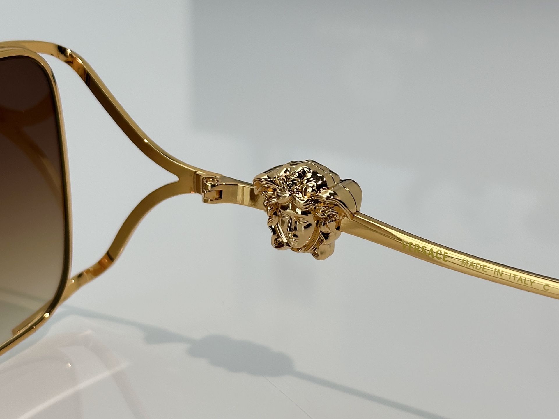 Designer Sunglasses VE1874