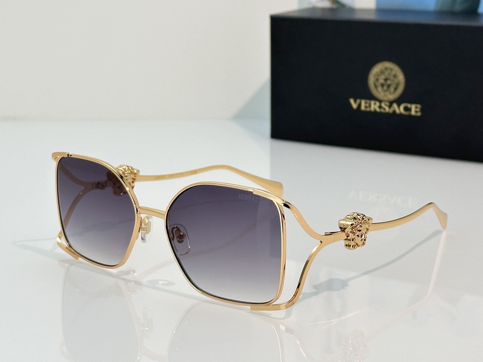 Designer Sunglasses VE1874
