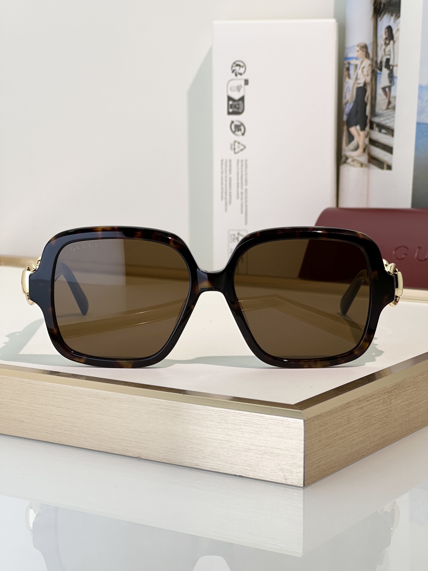 Gucci Sunglasses GG2215S