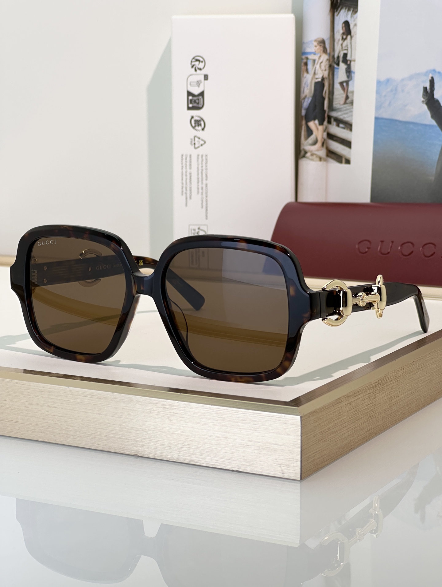 Gucci Sunglasses GG2215S
