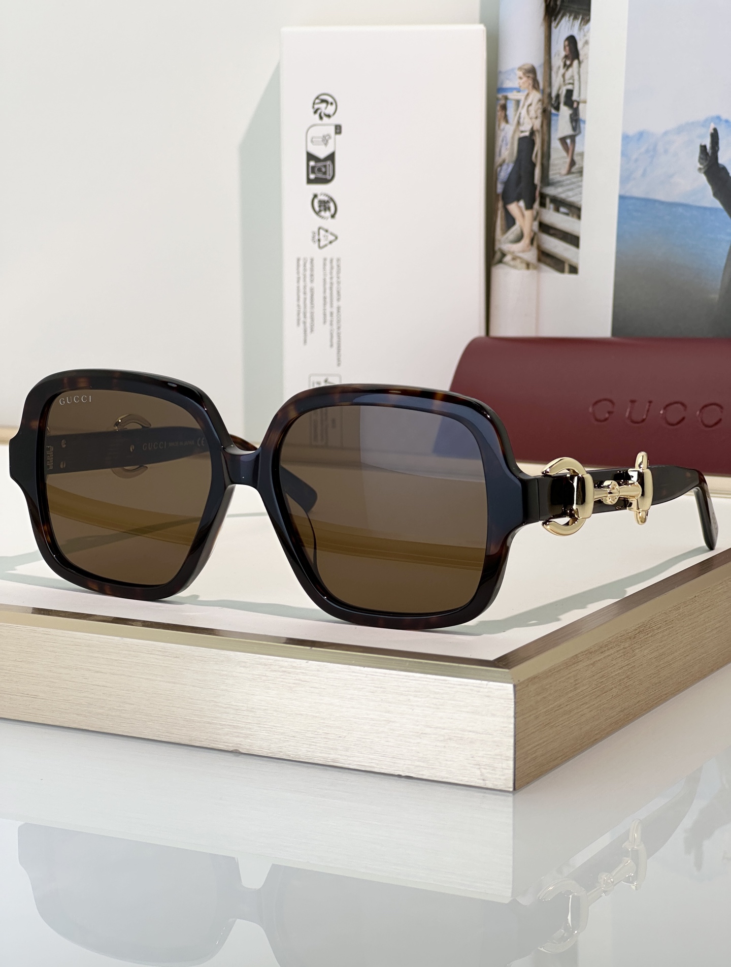 Gucci Sunglasses GG2215S