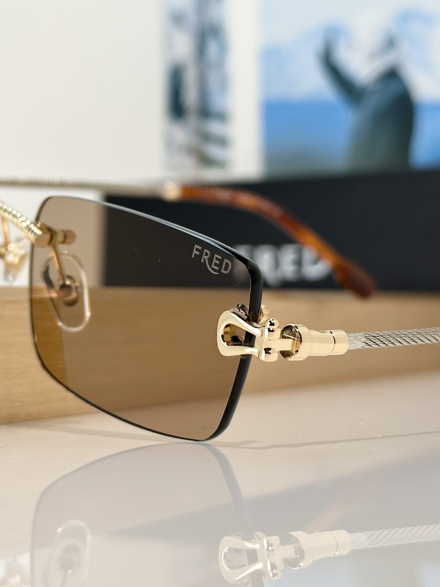 Designer Sunglasses FG40092U