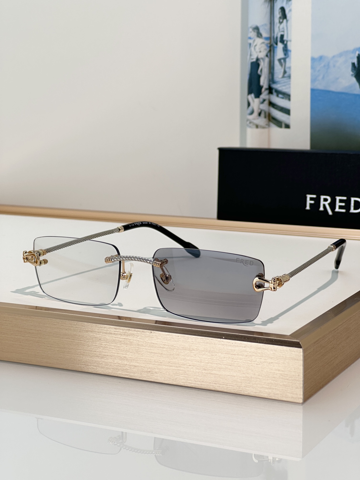 Designer Sunglasses FG40092U