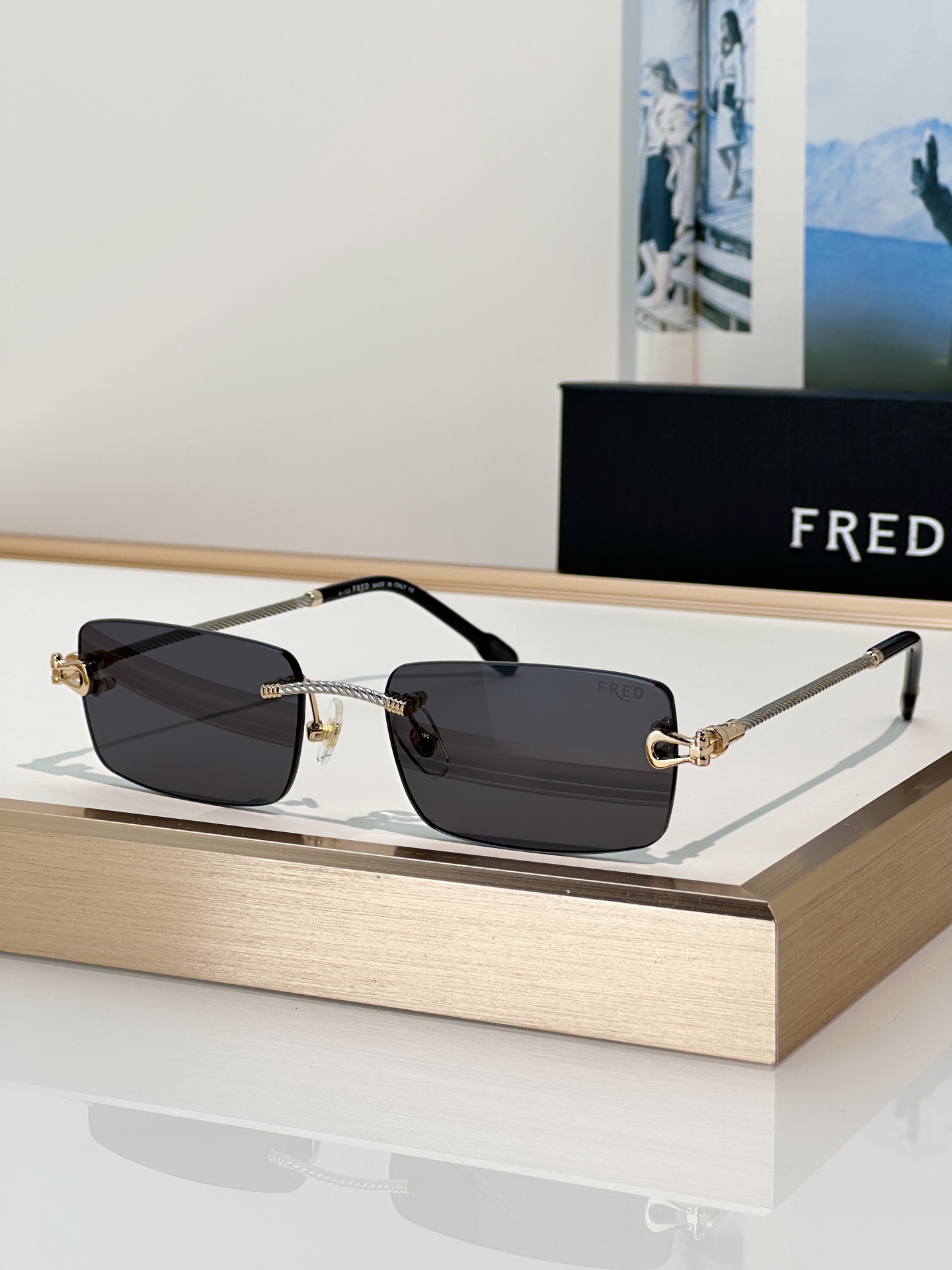 Designer Sunglasses FG40092U
