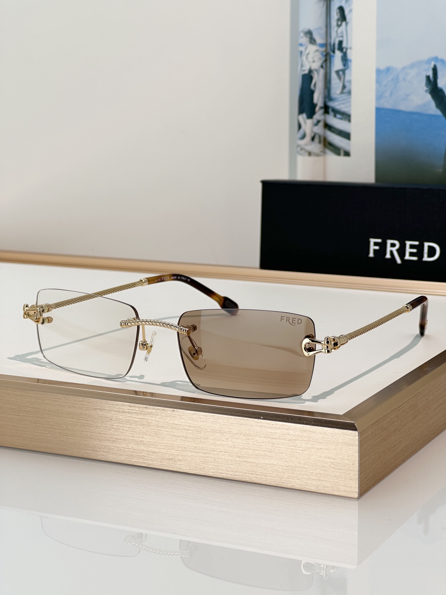 Designer Sunglasses FG40092U