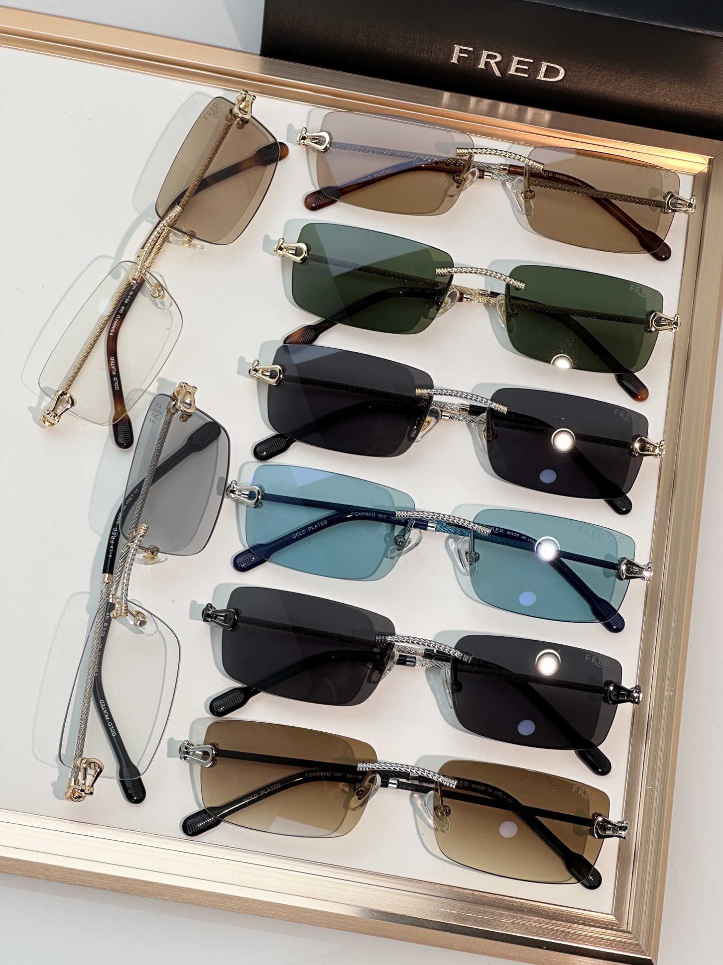 Designer Sunglasses FG40092U