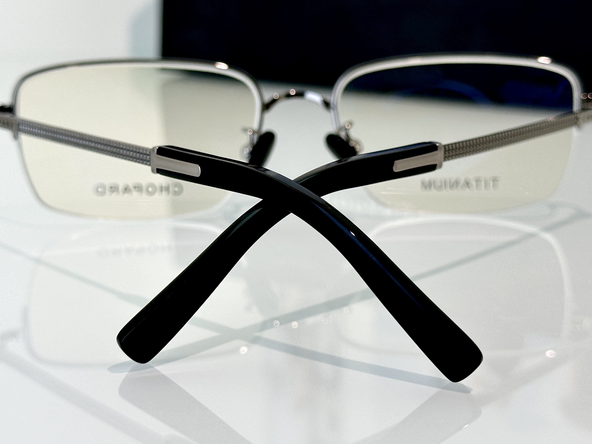 Designer Sunglasses VCHL94D