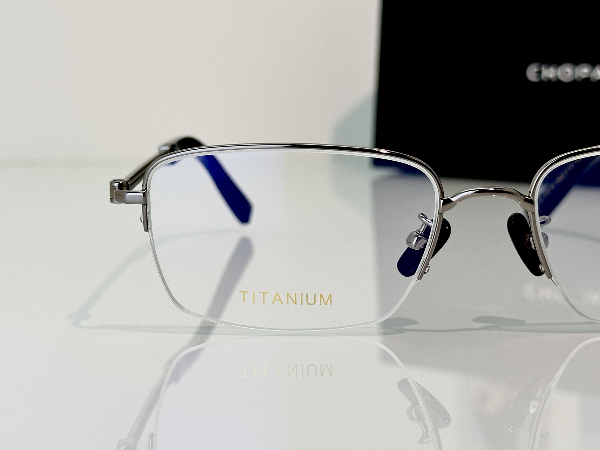 Designer Sunglasses VCHL94D