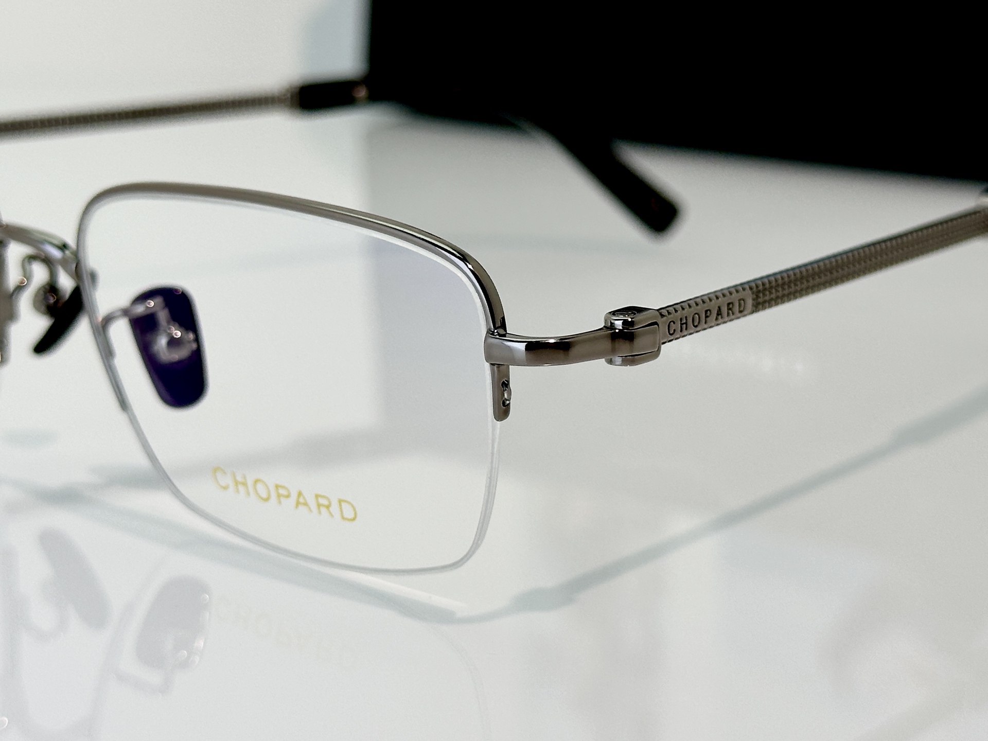 Designer Sunglasses VCHL94D
