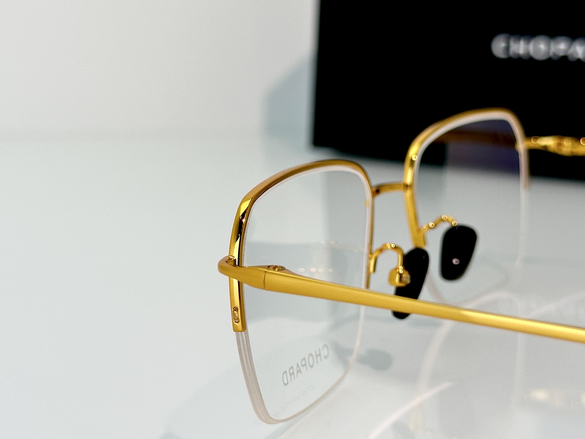 Designer Sunglasses VCHG98J