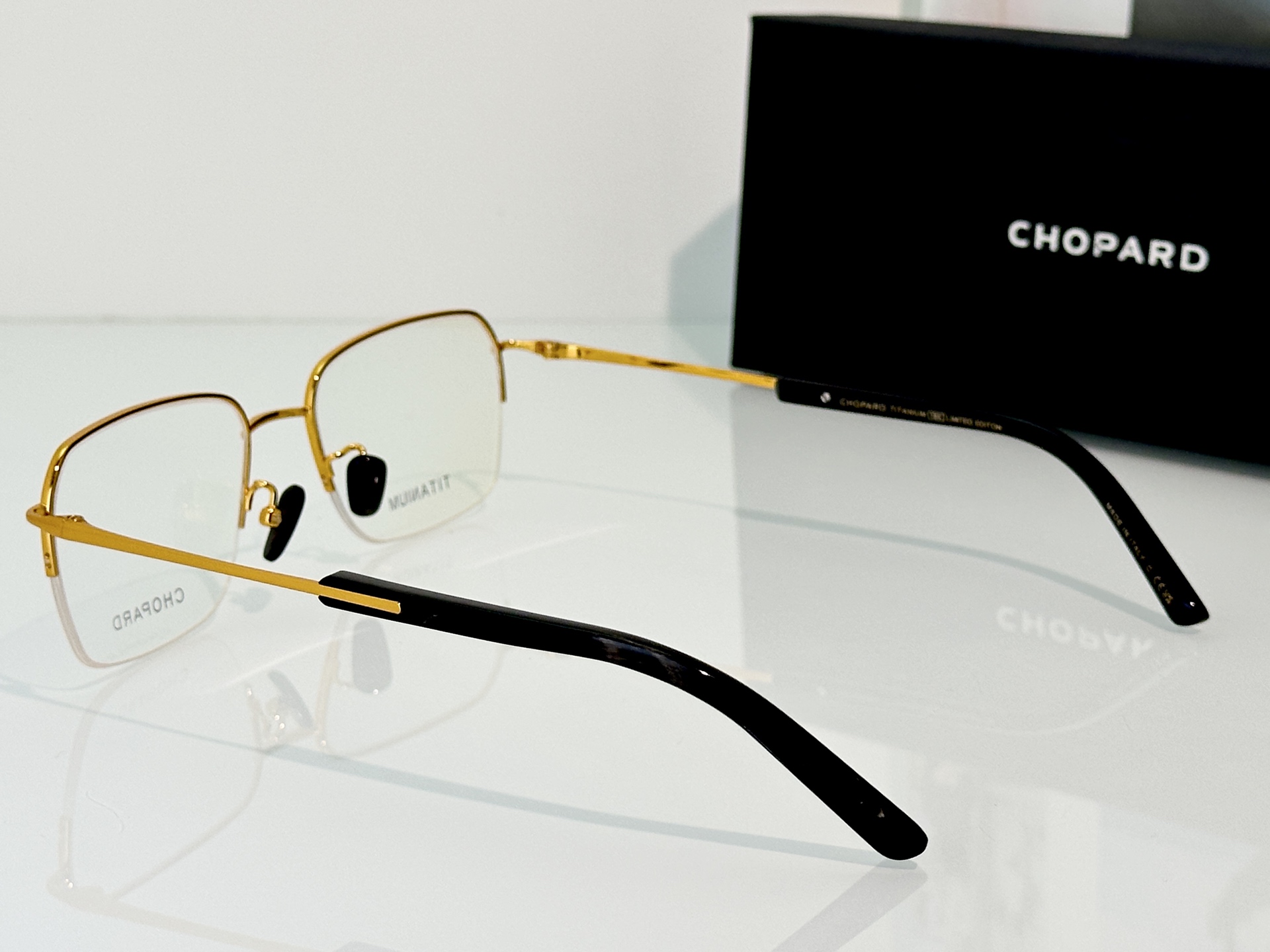 Designer Sunglasses VCHG98J