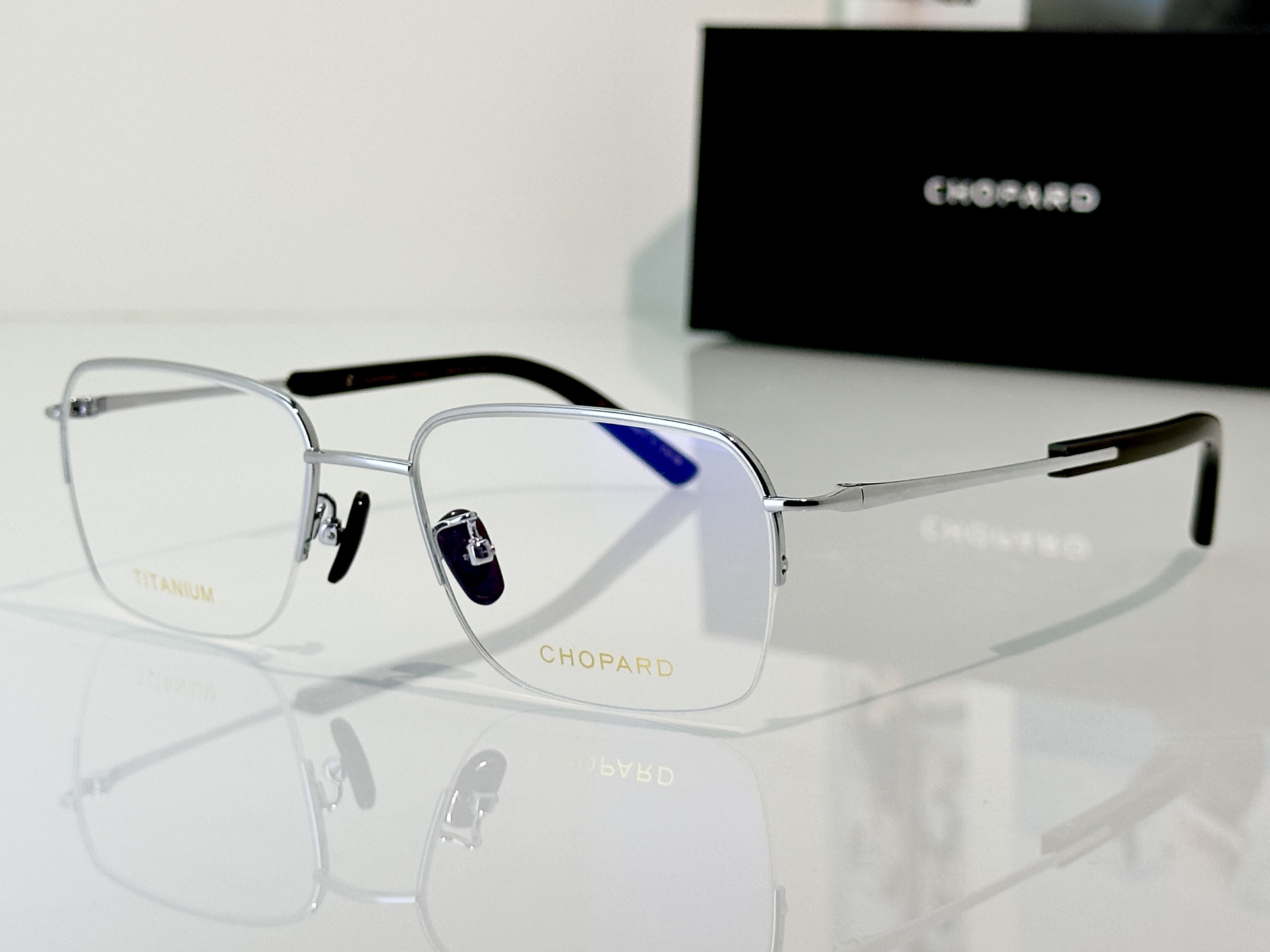 Designer Sunglasses VCHG98J