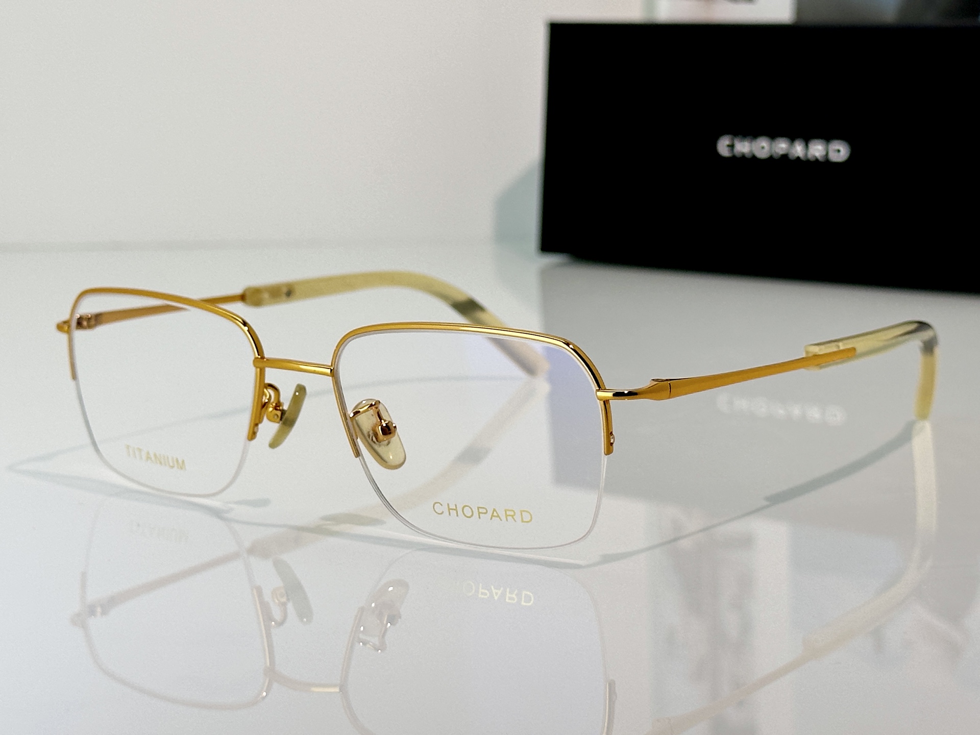 Designer Sunglasses VCHG98J