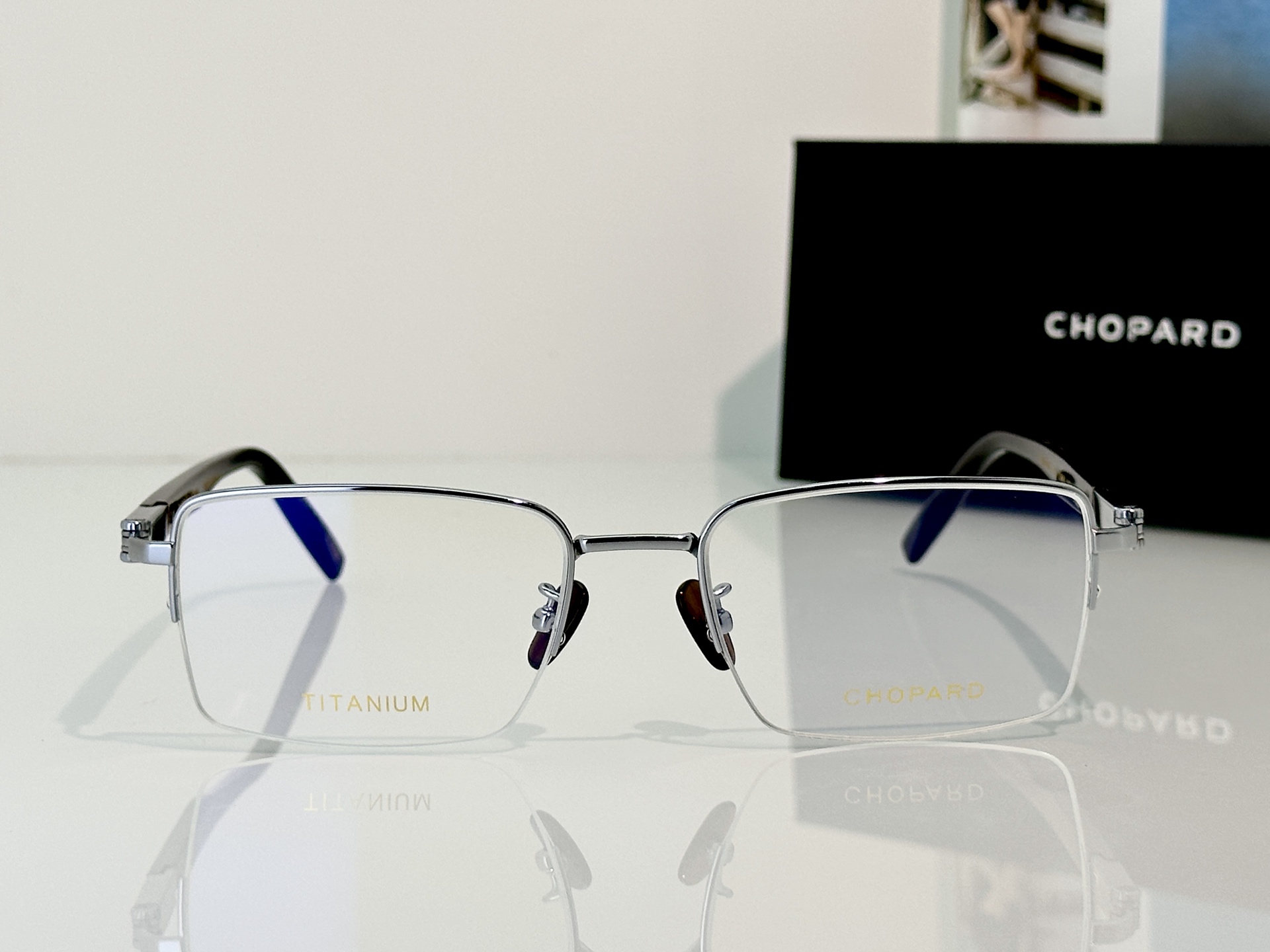 Designer Sunglasses VCHL39D