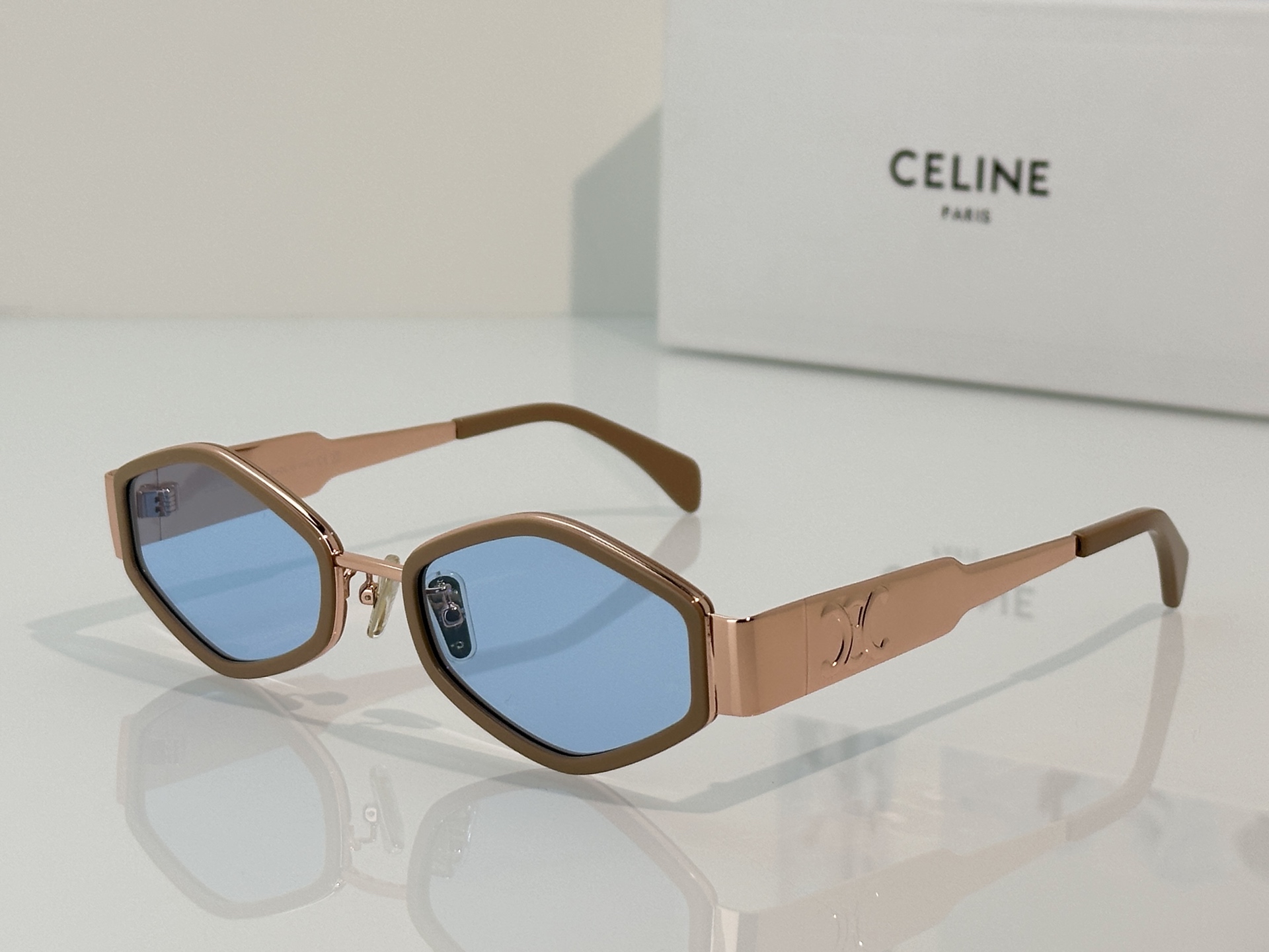 Designer Sunglasses CL40330F