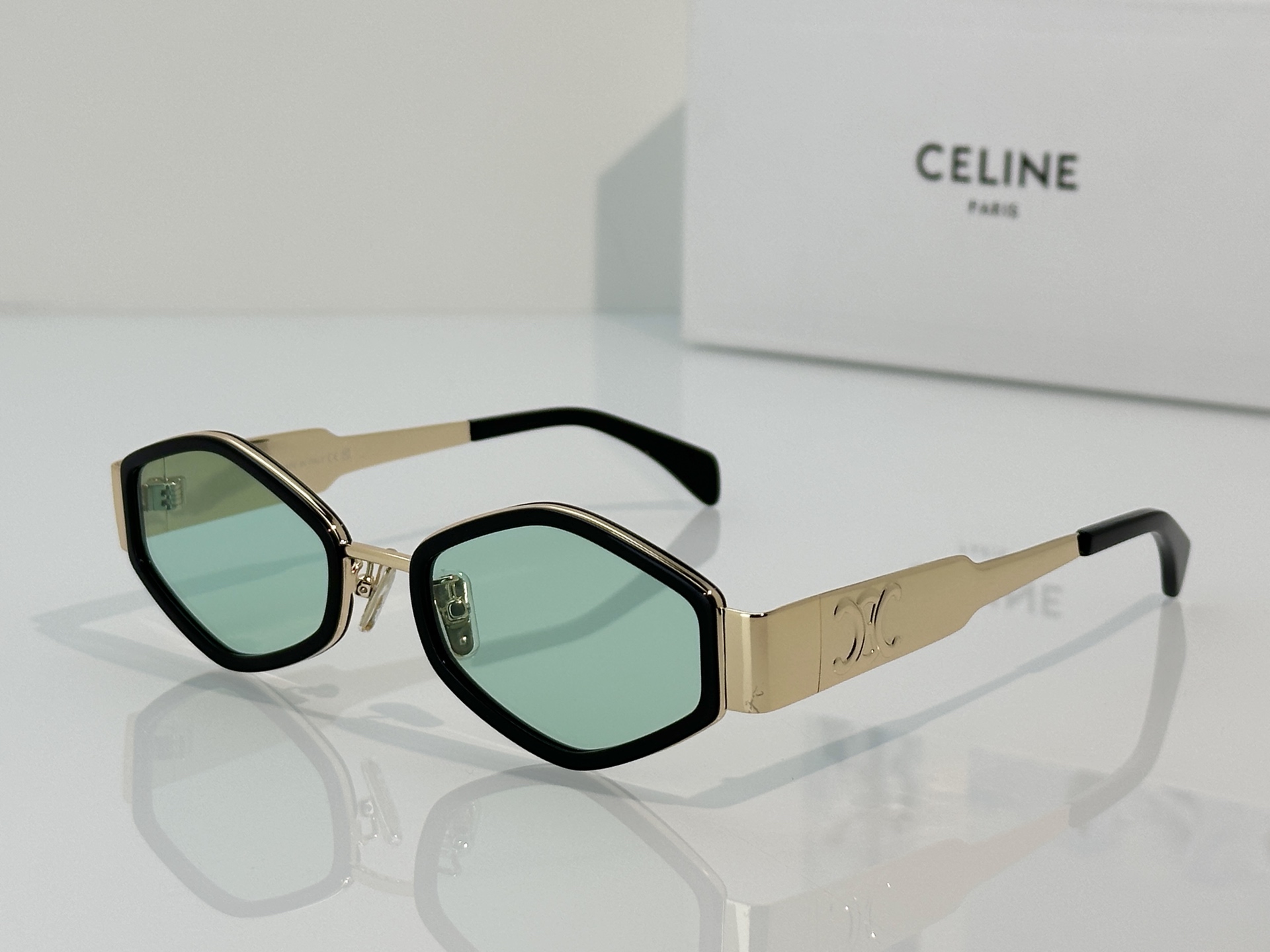 Designer Sunglasses CL40330F