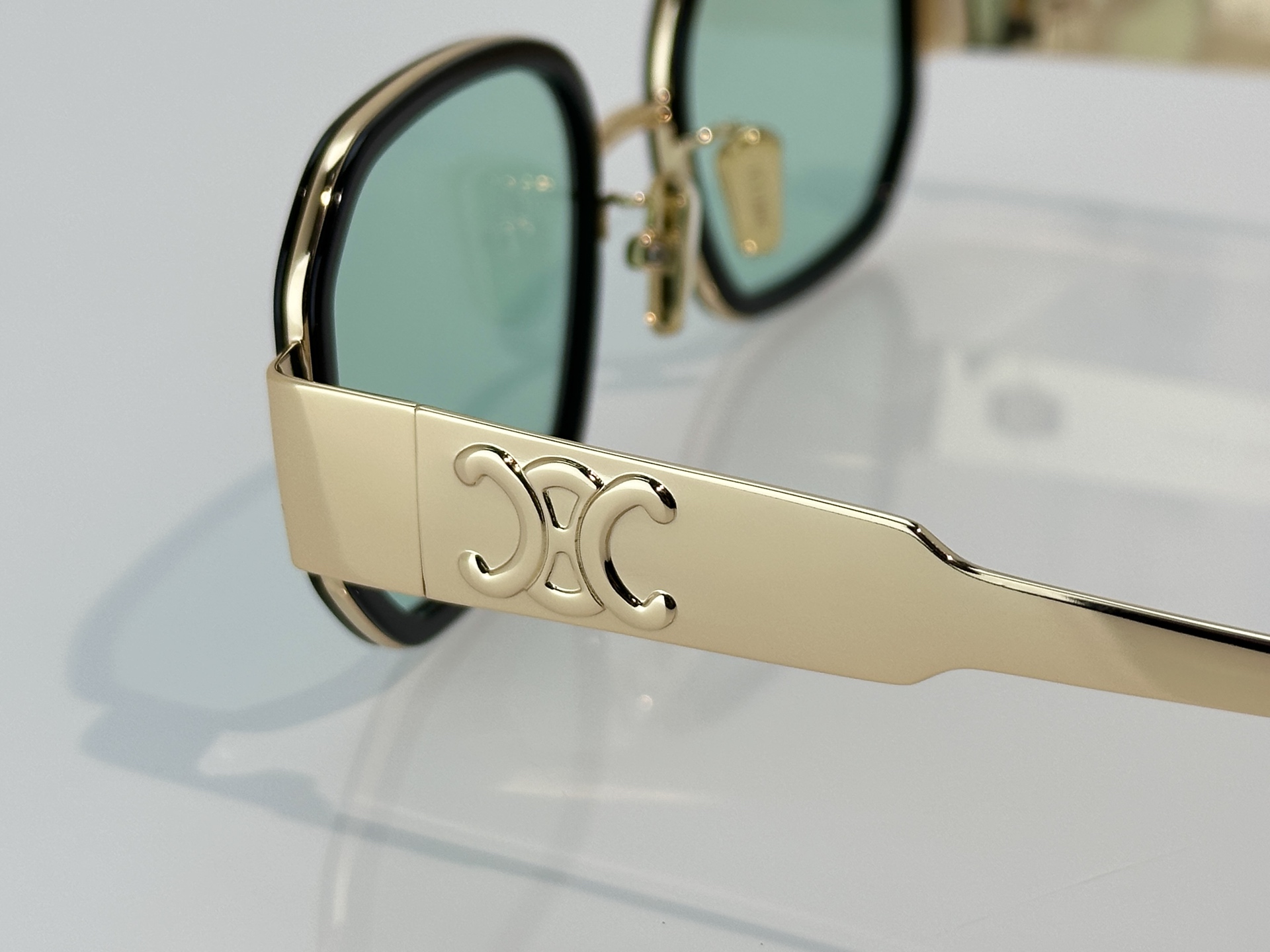 Designer Sunglasses CL40332F