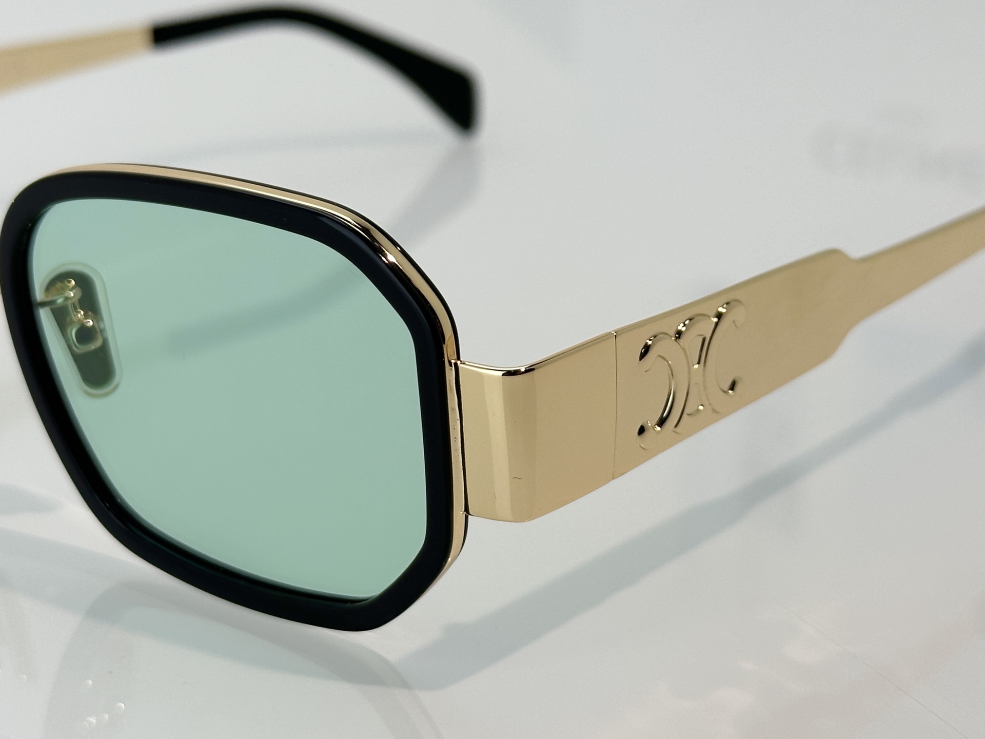 Designer Sunglasses CL40332F