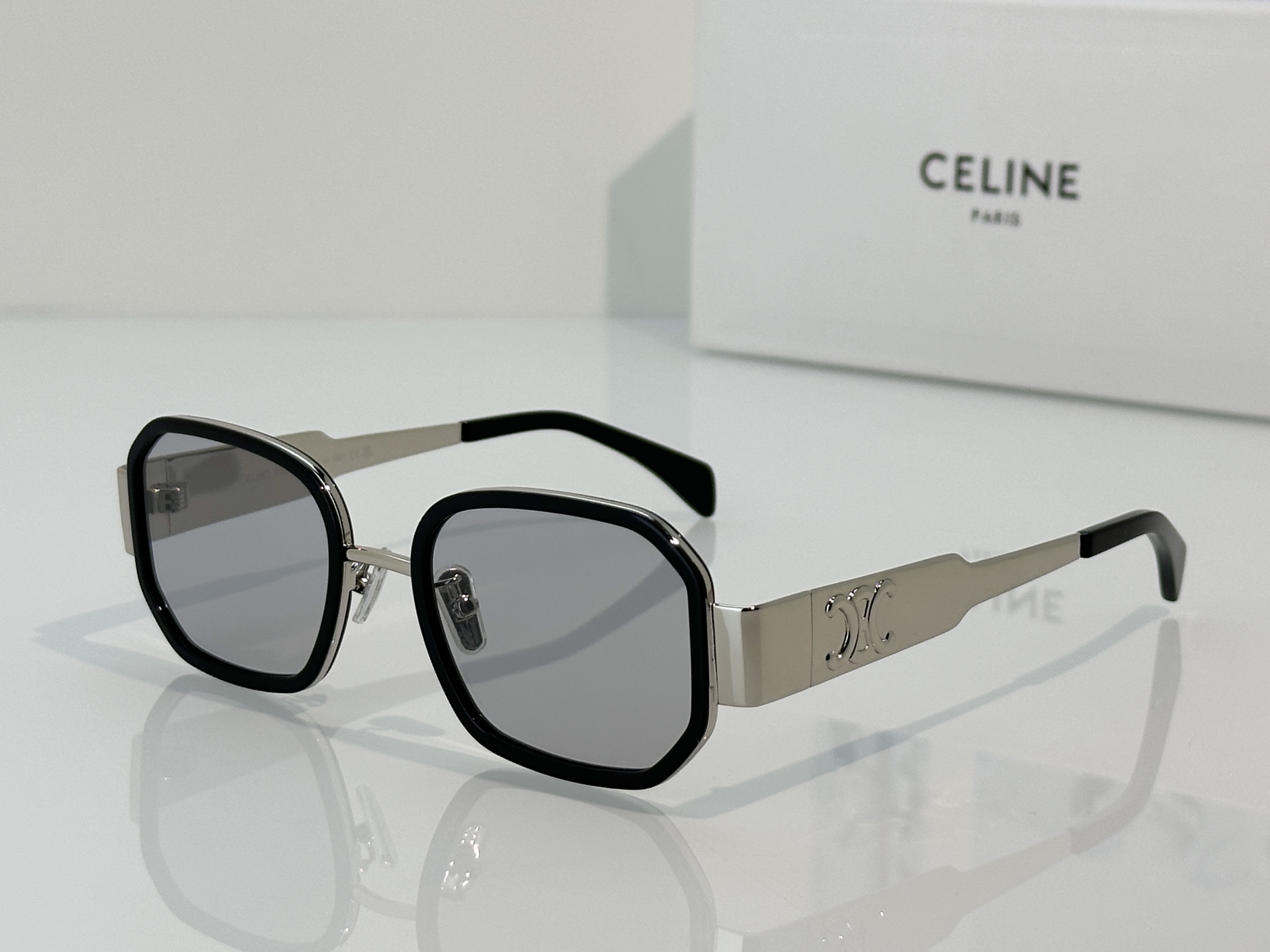 Designer Sunglasses CL40332F