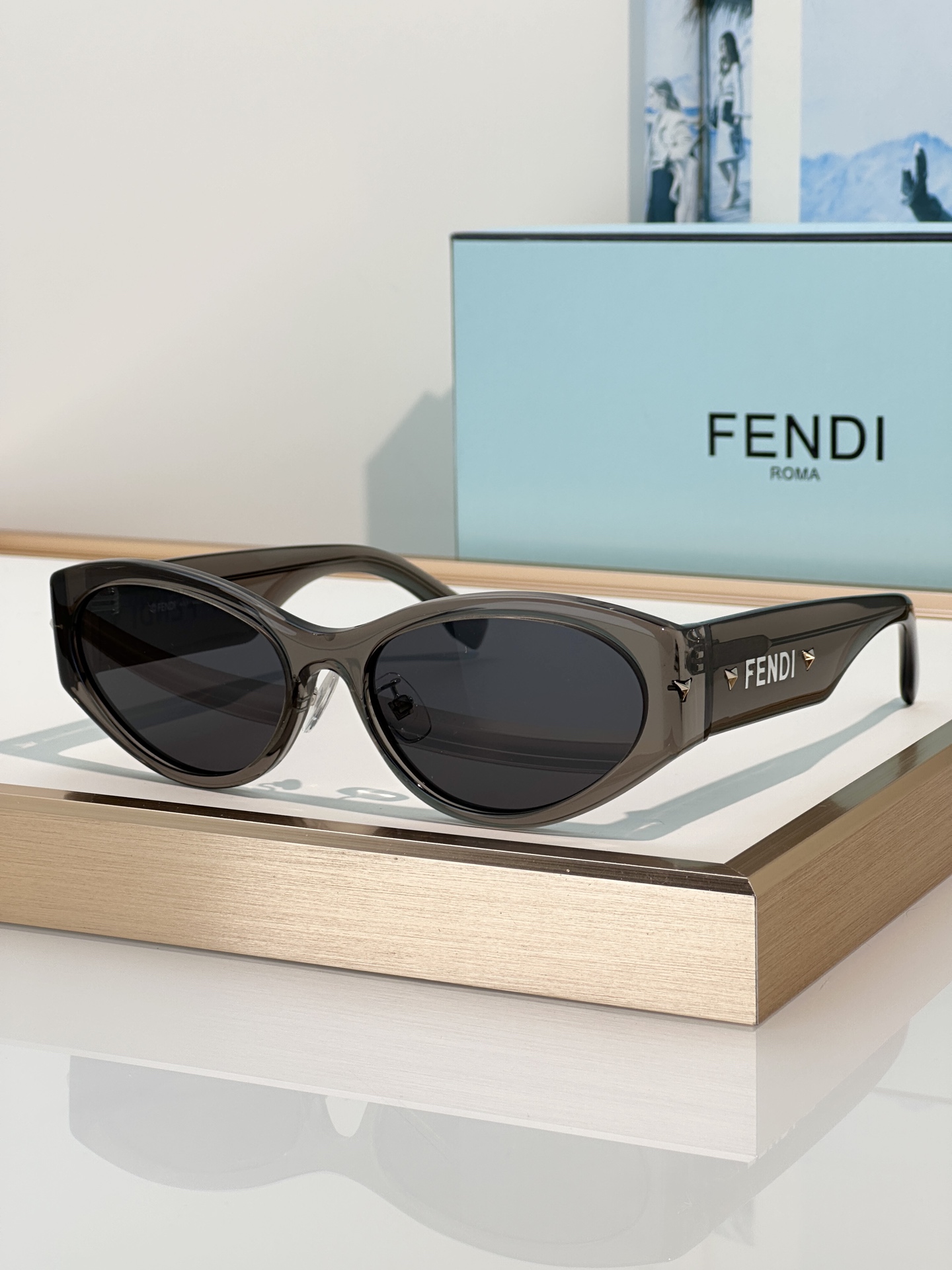 Designer Sunglasses FE40239I